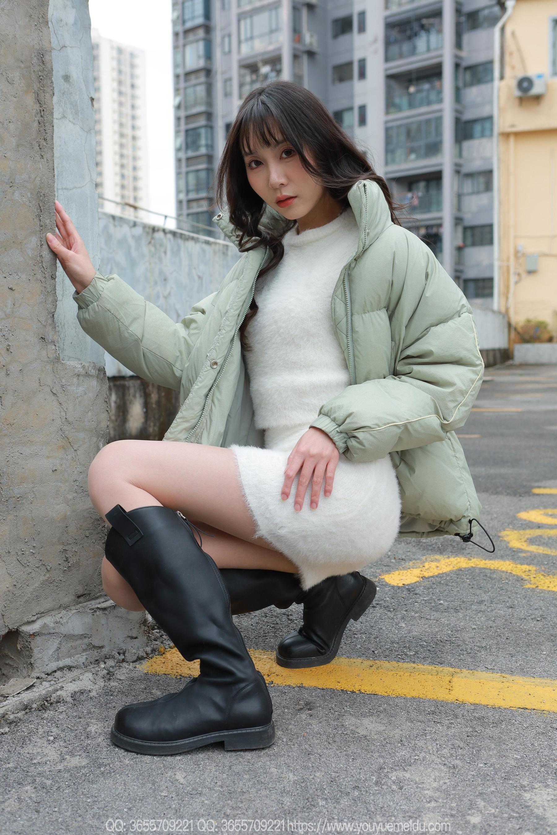 IESS异思趣向 - 模特： 团团 《长靴包臀裙（上）》