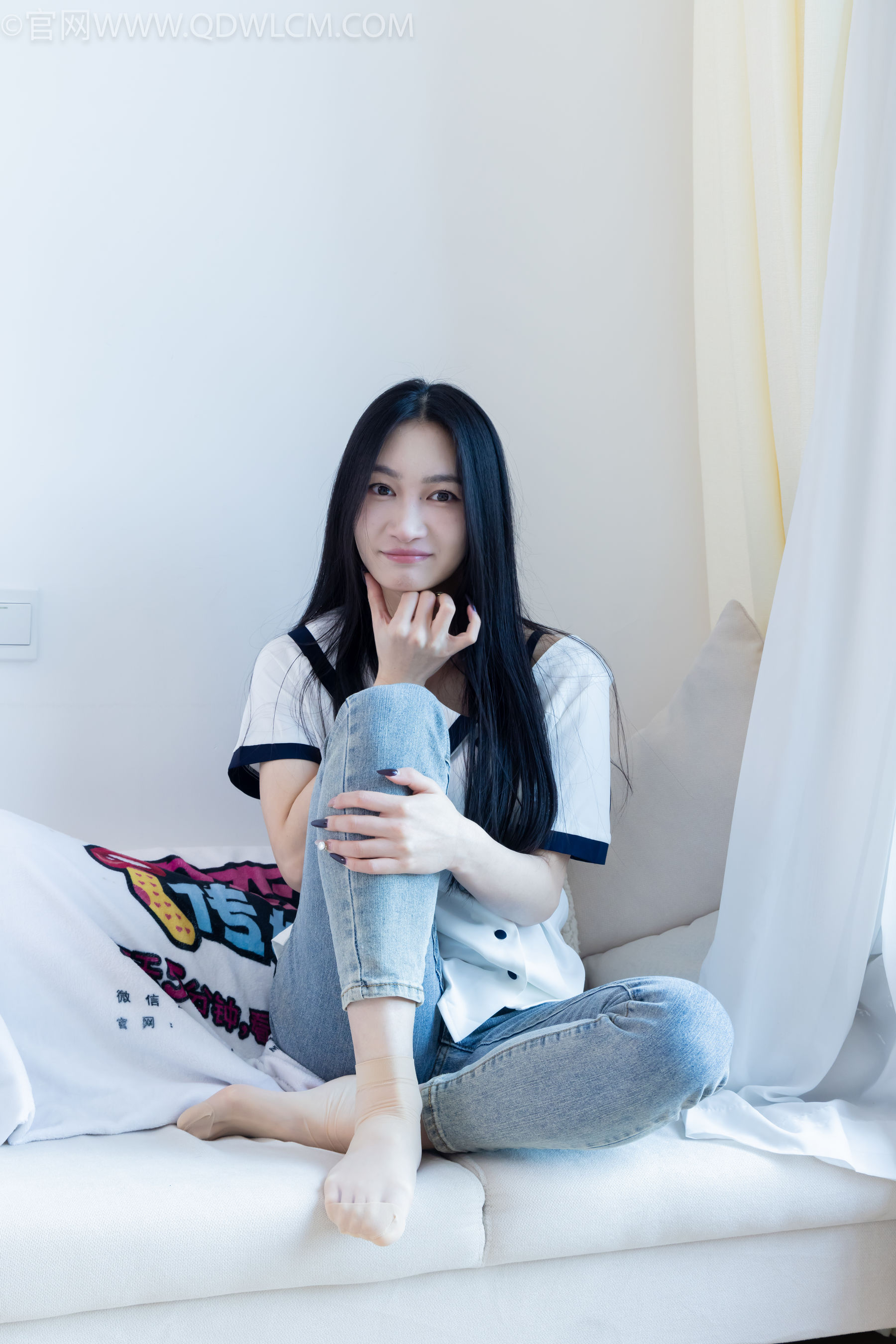 物恋传媒 No.2280 小影 - 高跟凉鞋、短肉丝