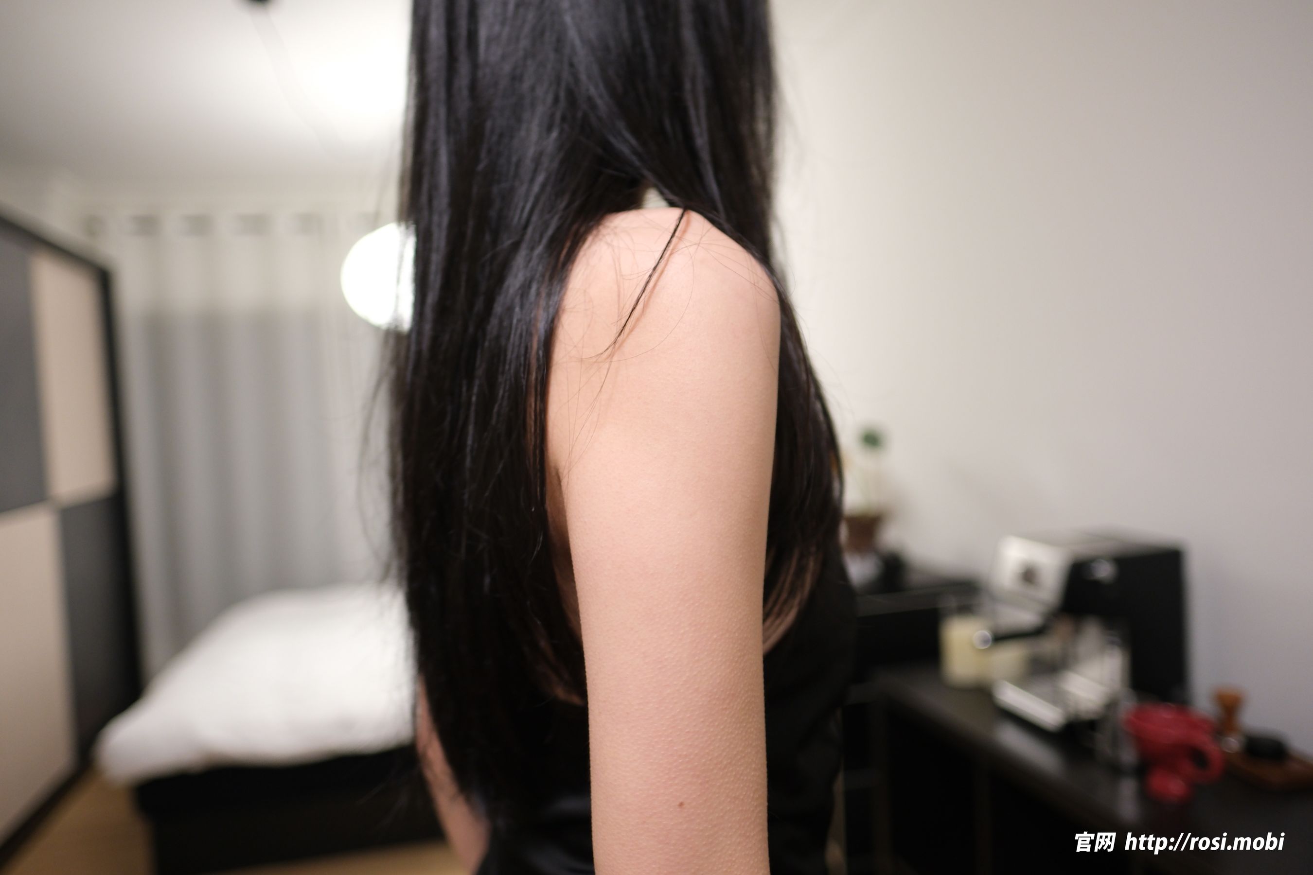 [ROSI写真] 2025.04.01 NO.4866