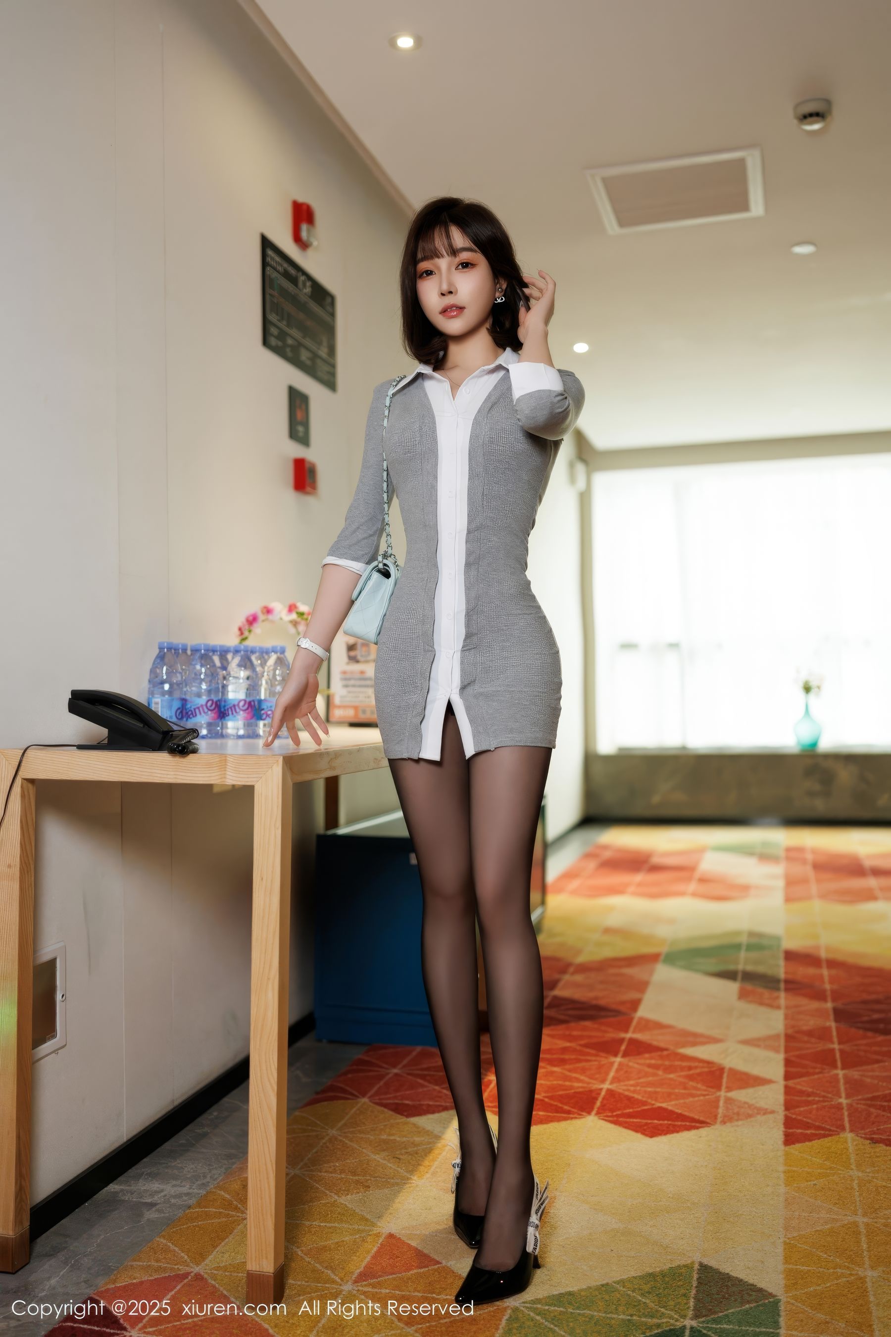 [秀人XiuRen] 2025.03.06 No.9978 徐莉芝Booty