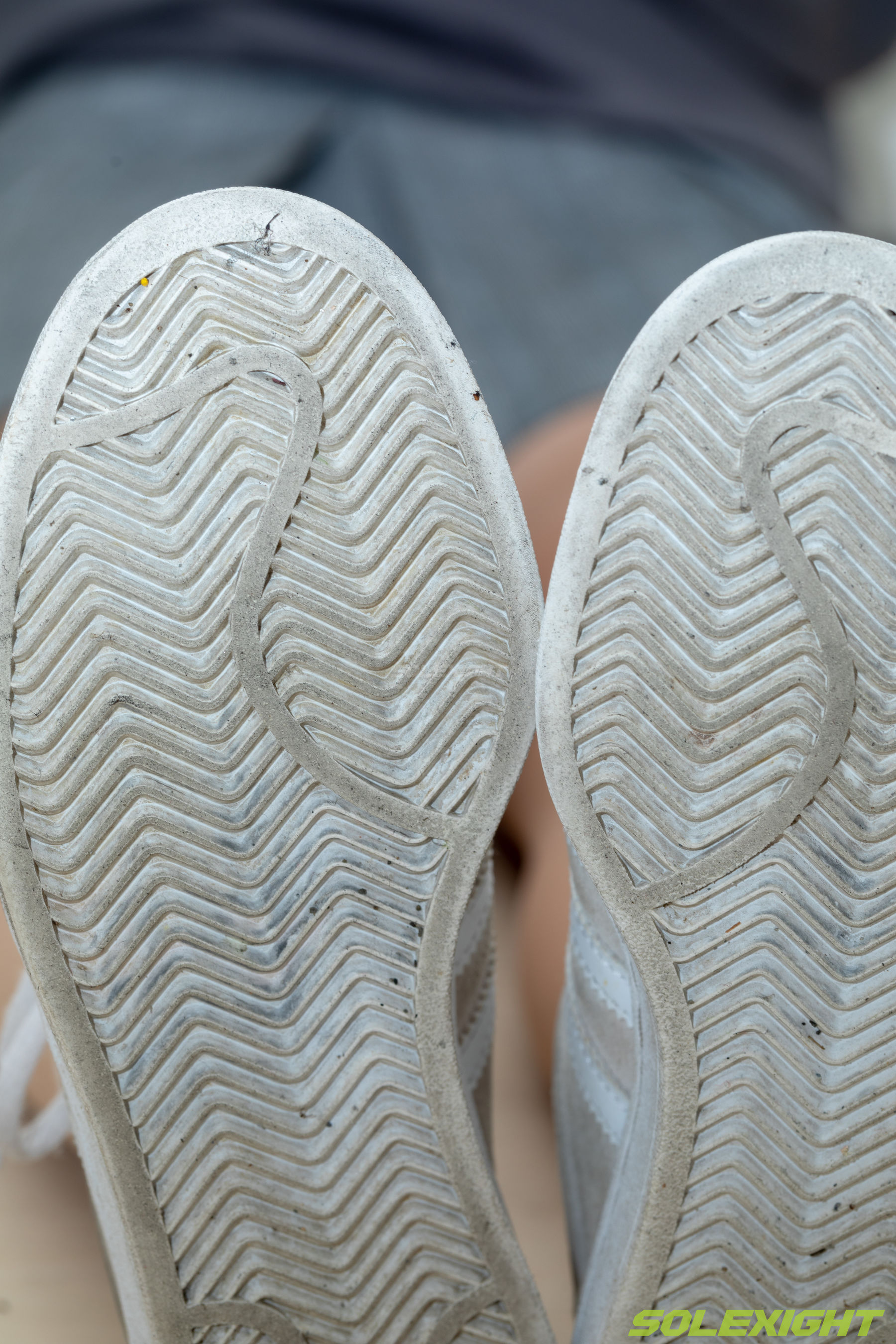 台湾solexight足控福利 - Dora 脏臭白袜 丝袜 臭鞋