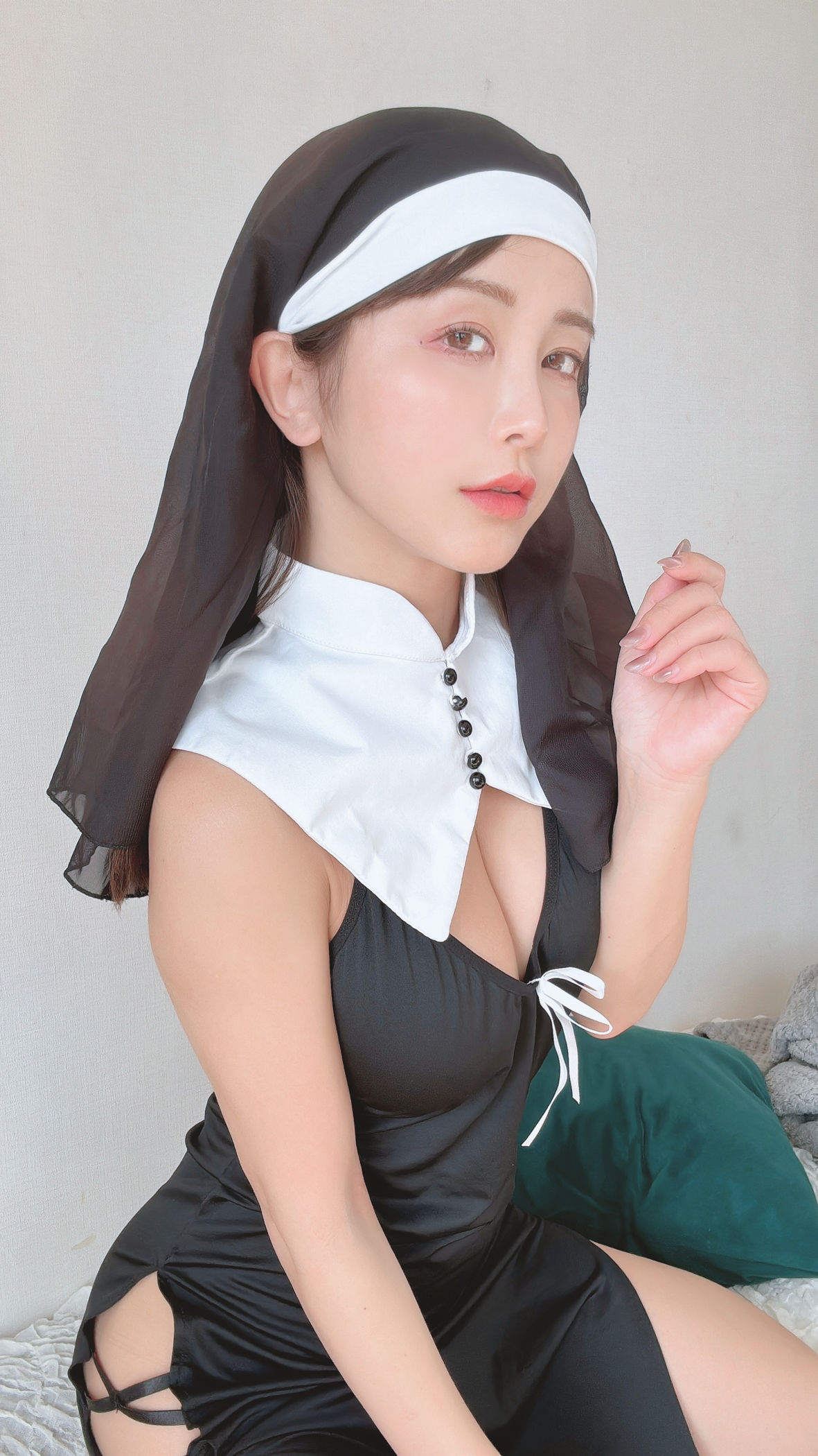 いくみ – (193iKkyu3) [Fantia] 2024年11月 Will You Confess to the Nun