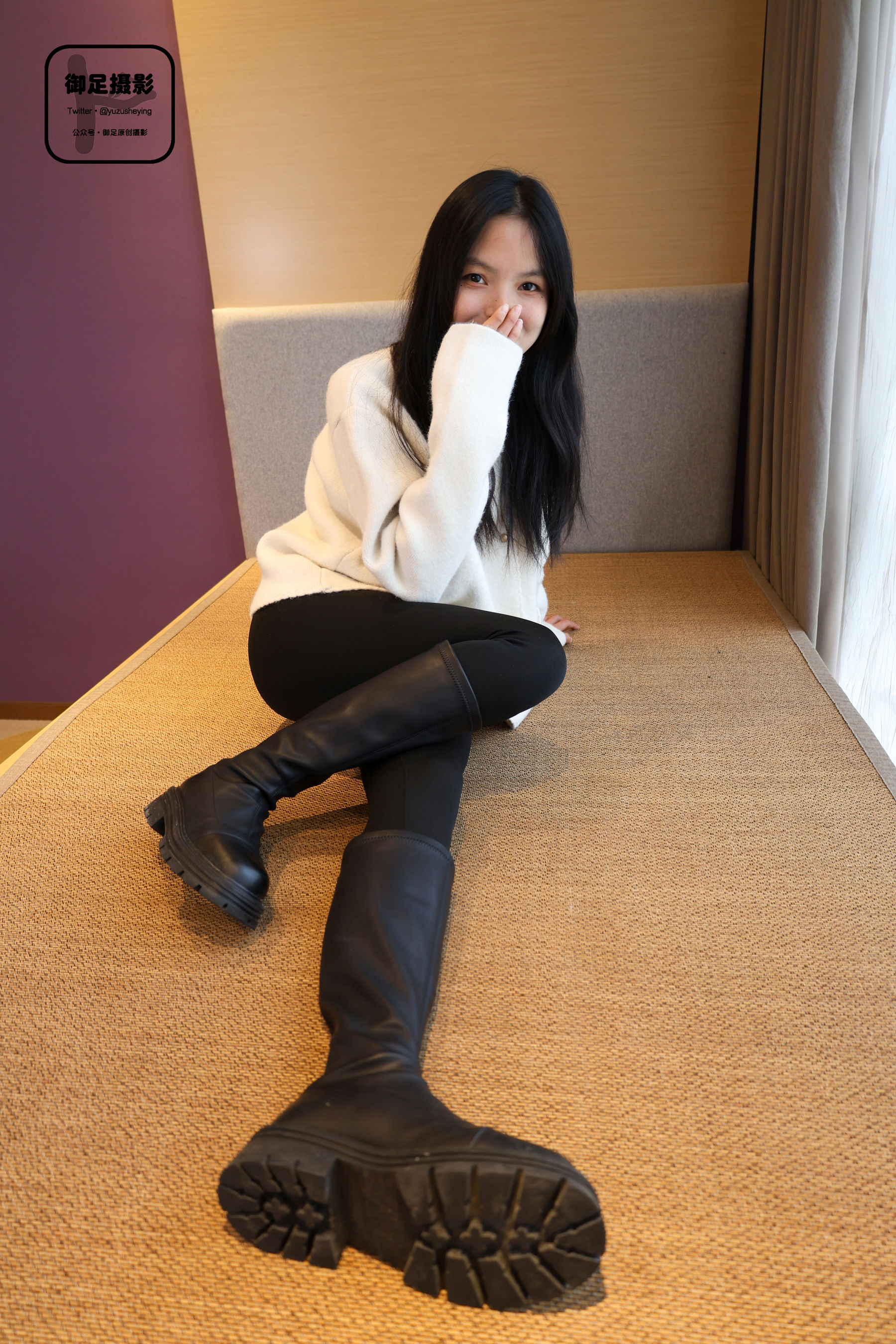 御足摄影 - 长靴白袜裸足