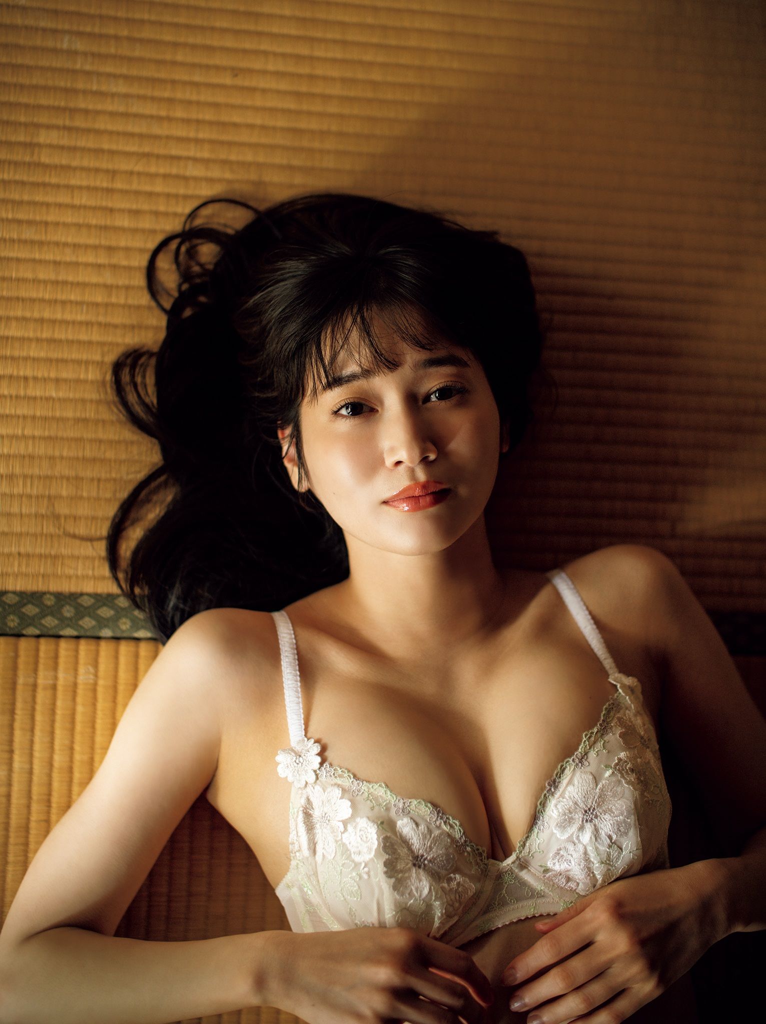 出口亜梨沙 - ESSENCE