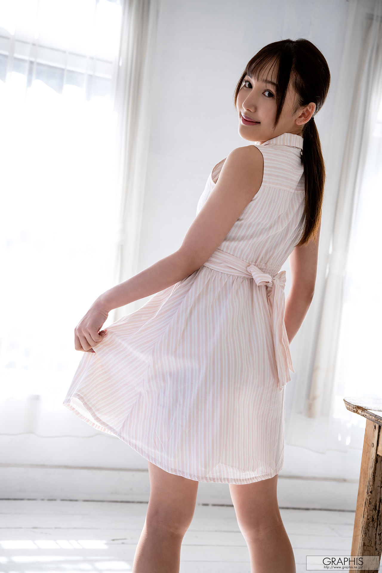 [Graphis Gals] NO.566 Momo Misono 御園もも Juicy