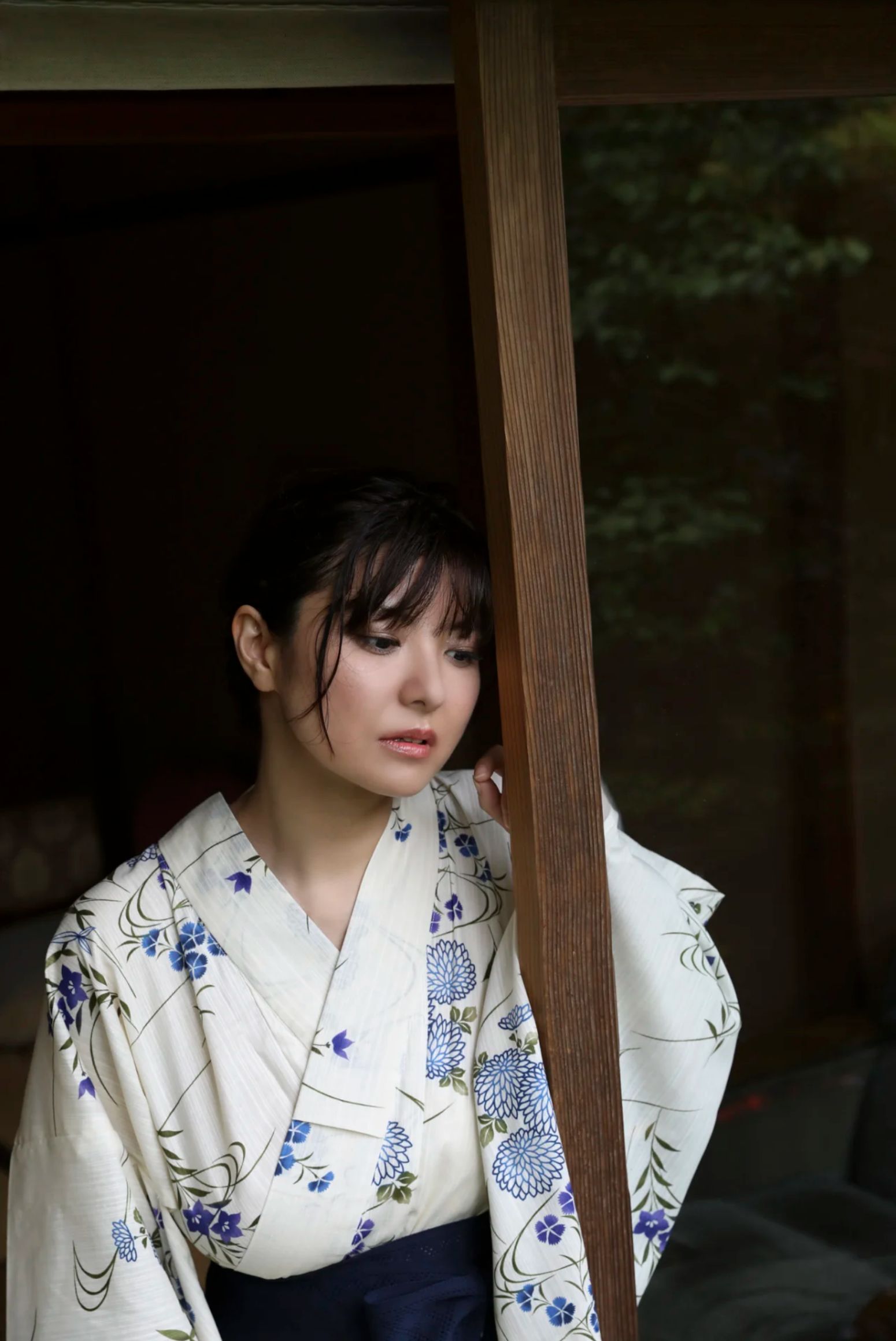 花井美理 - 解禁 Ｈカップ裸身 vol.2