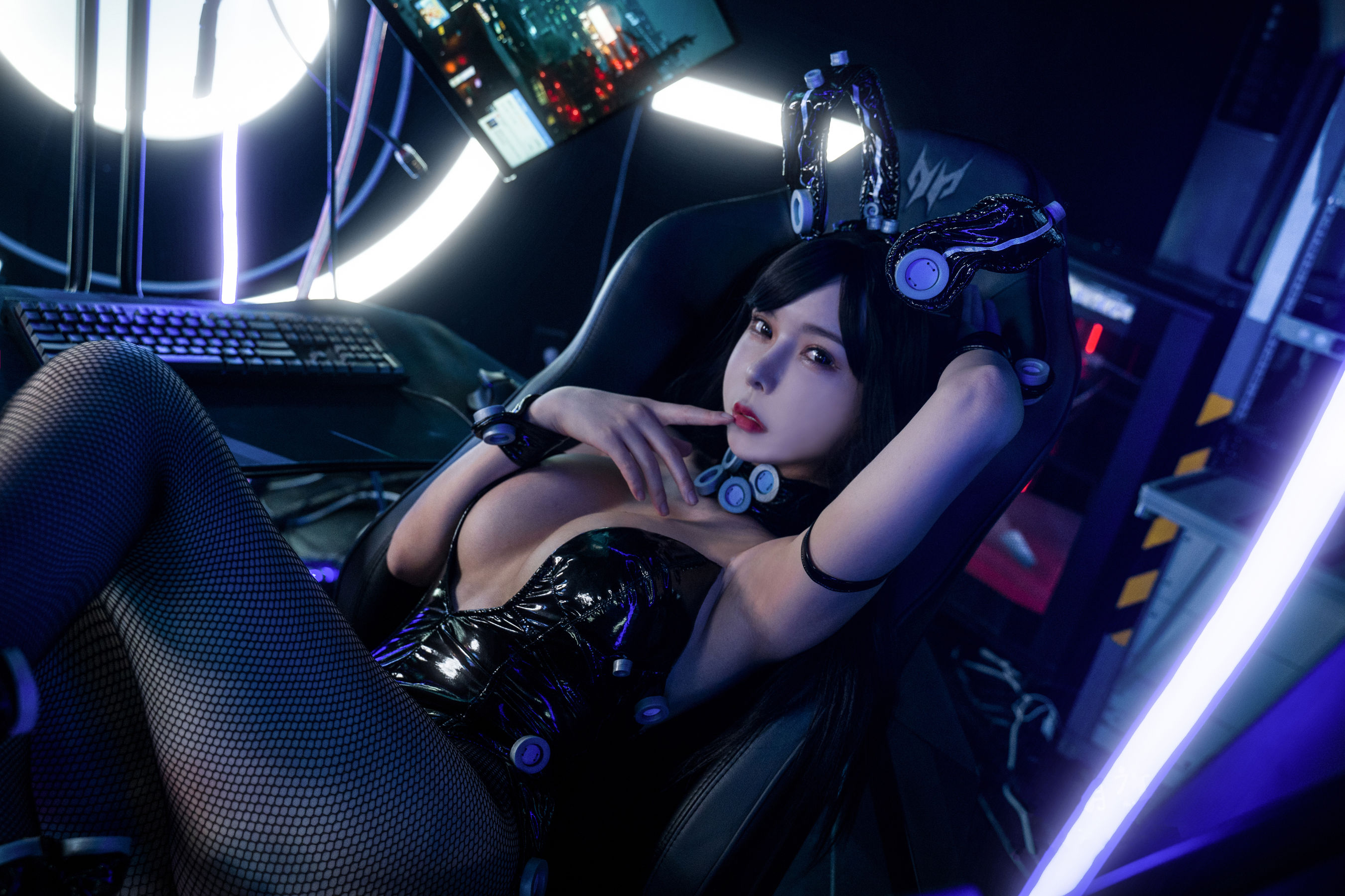 亚马逊鲶鱼 - 杀戮都市 下平玲花 兔女郎