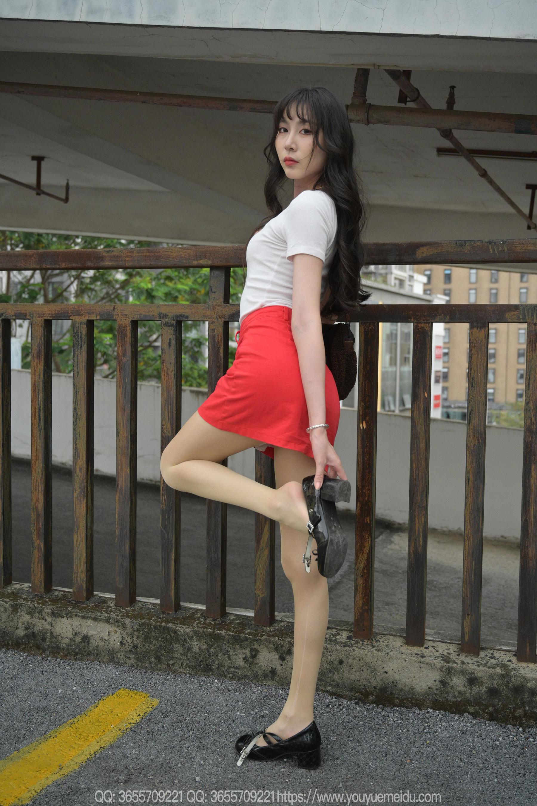 IESS异思趣向 - 模特： 团团 《红裙子（下）》