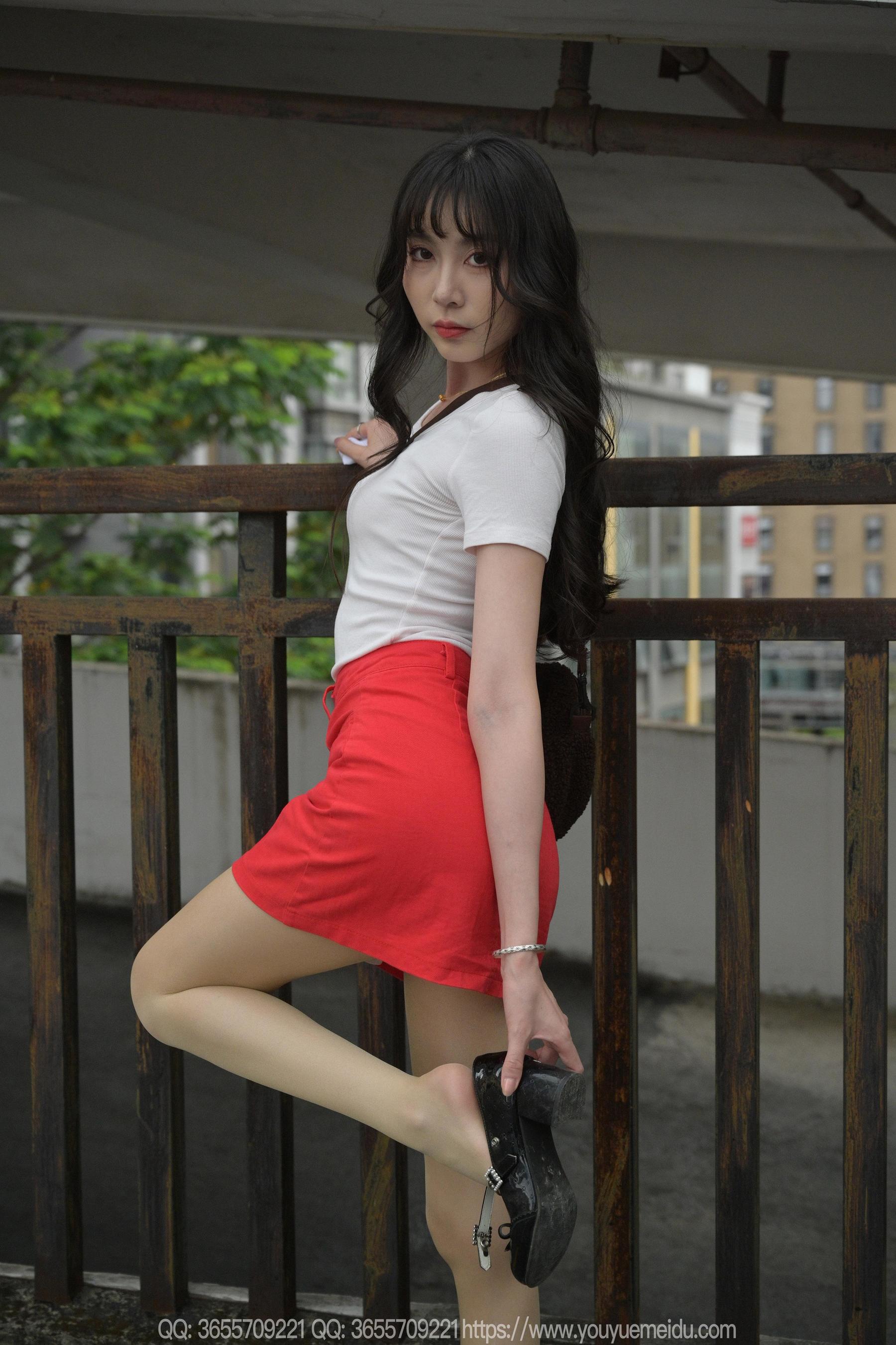 IESS异思趣向 - 模特： 团团 《红裙子（下）》