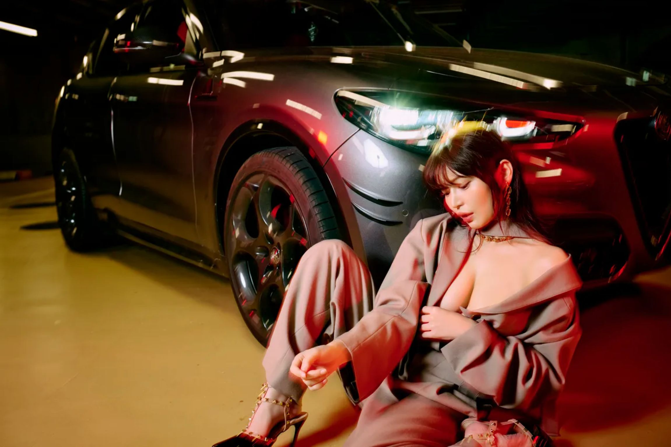 FRIDAY GOLD 似鳥沙也加 A to Z vol.10