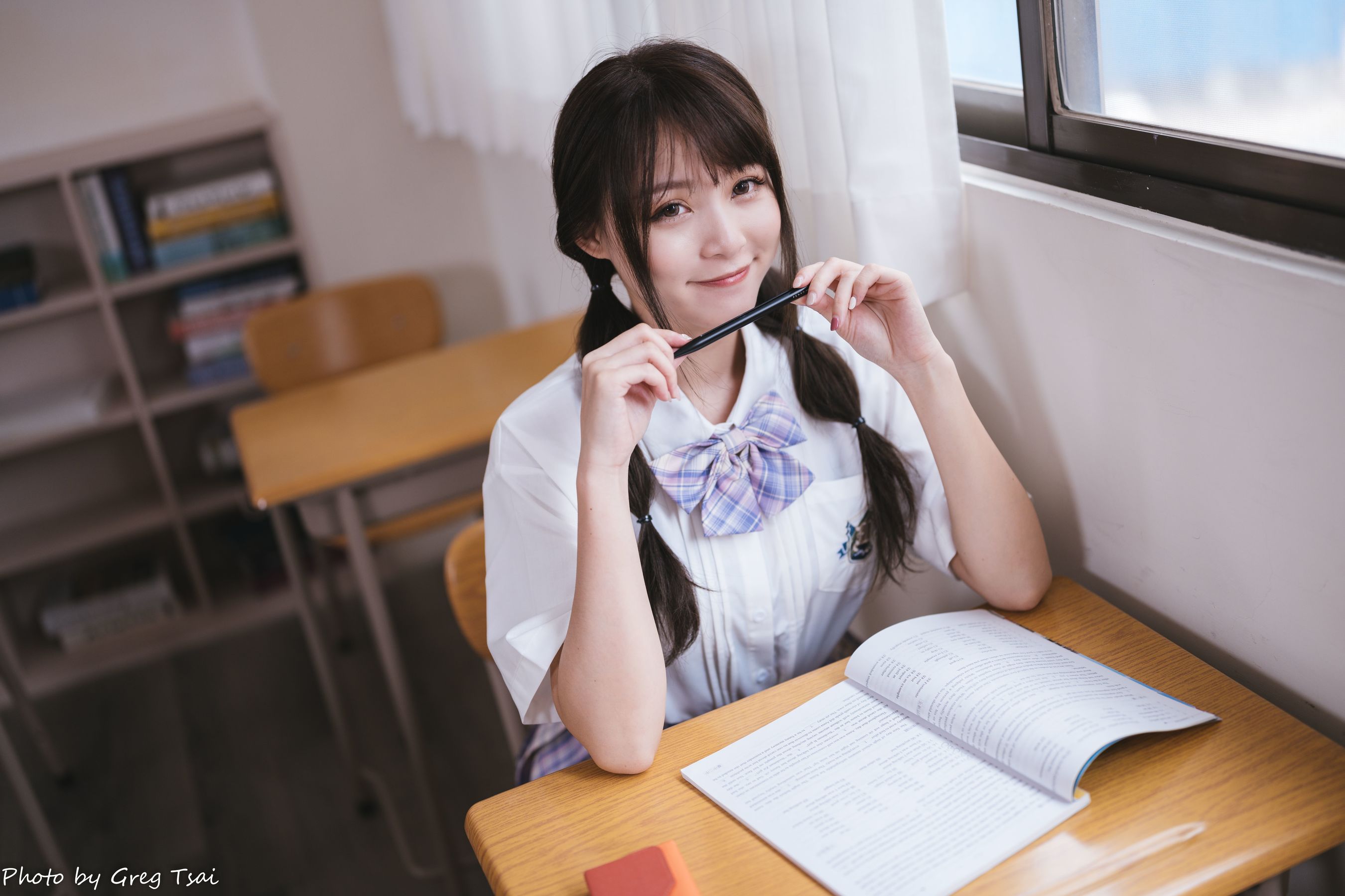 Ashley - 学生服
