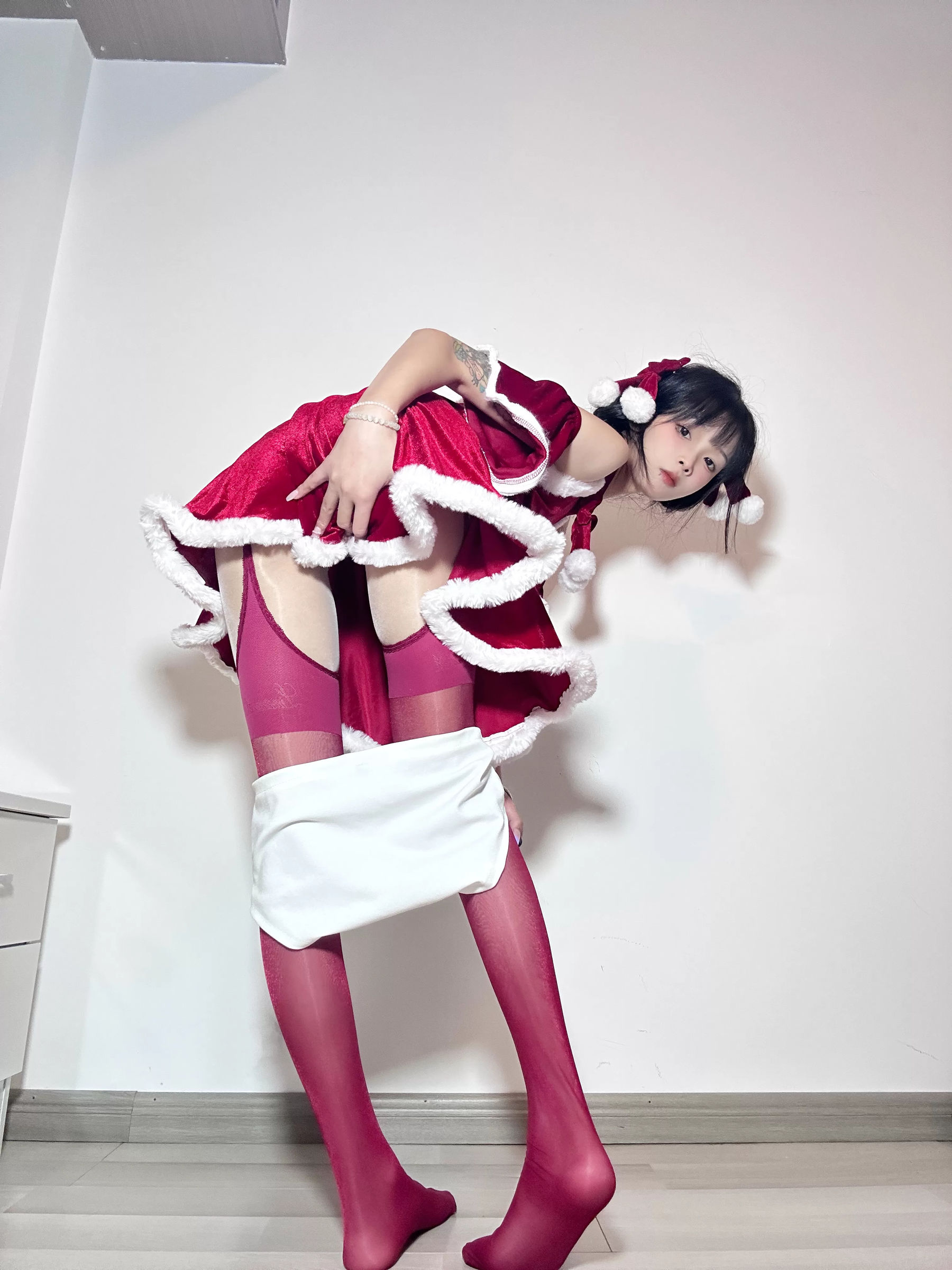 聂傲娇 - 圣诞红色魅惑