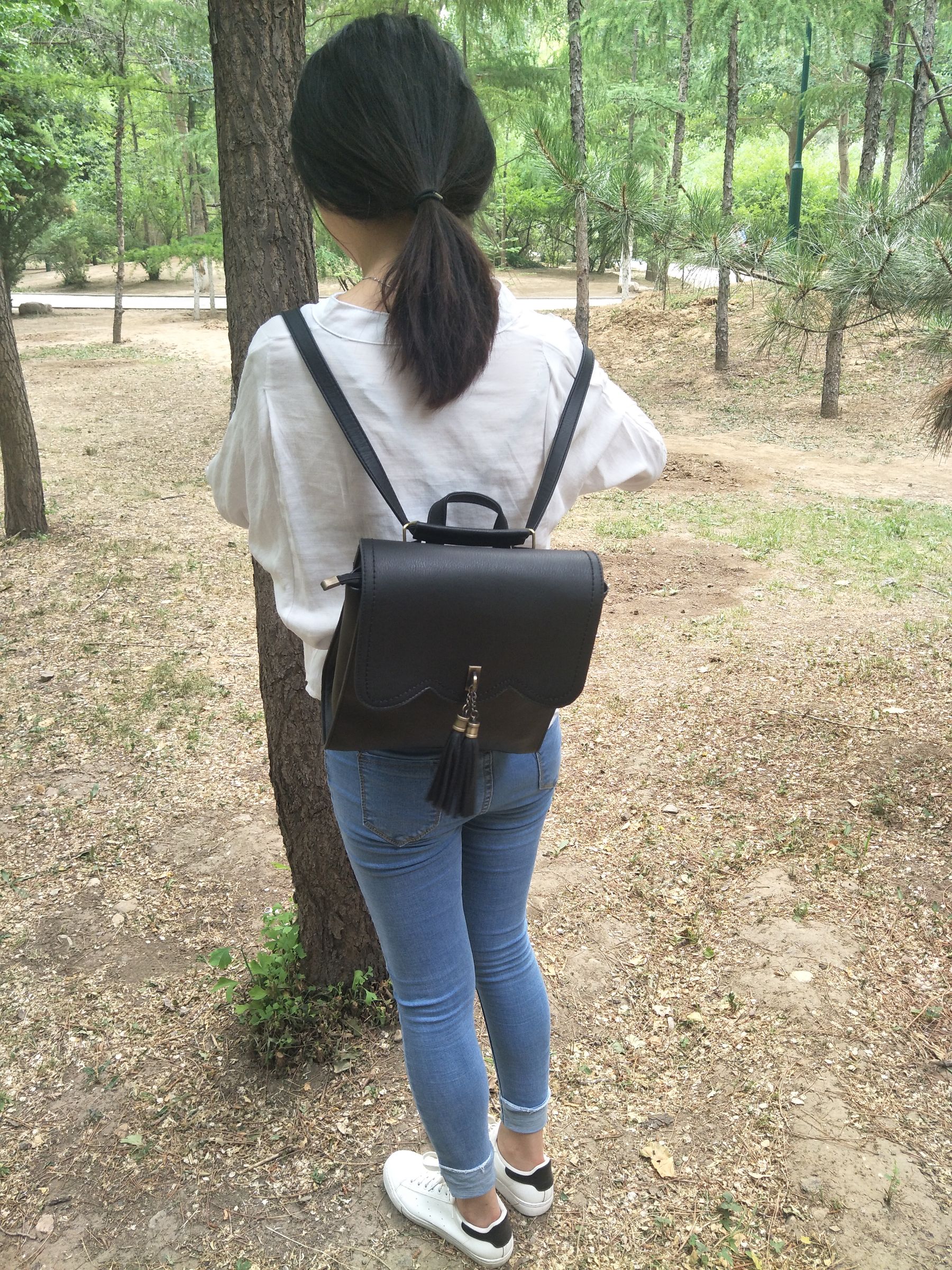 紧身堂妹约出换网袜