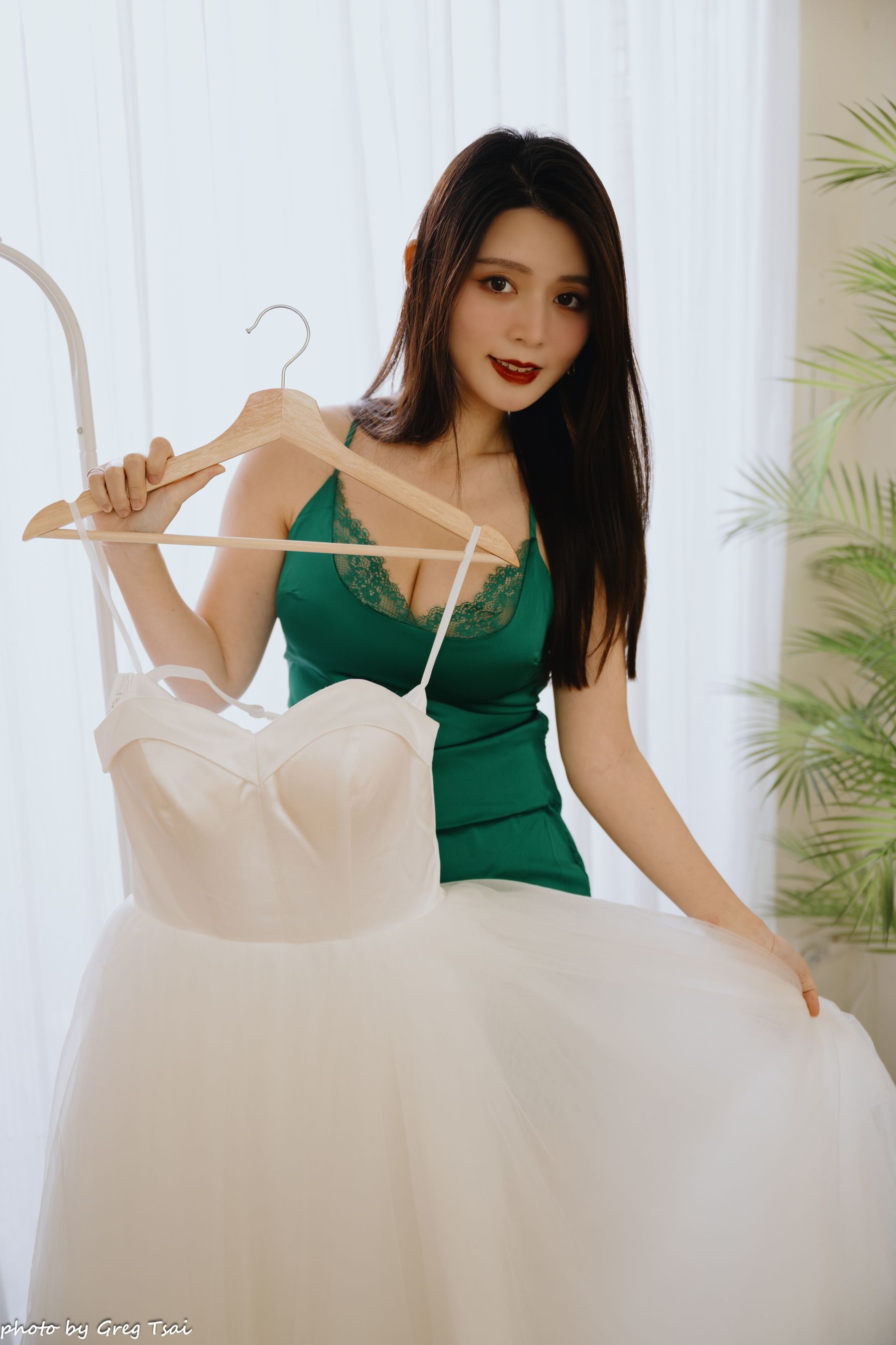 筱筱 - 绿色包臀裙