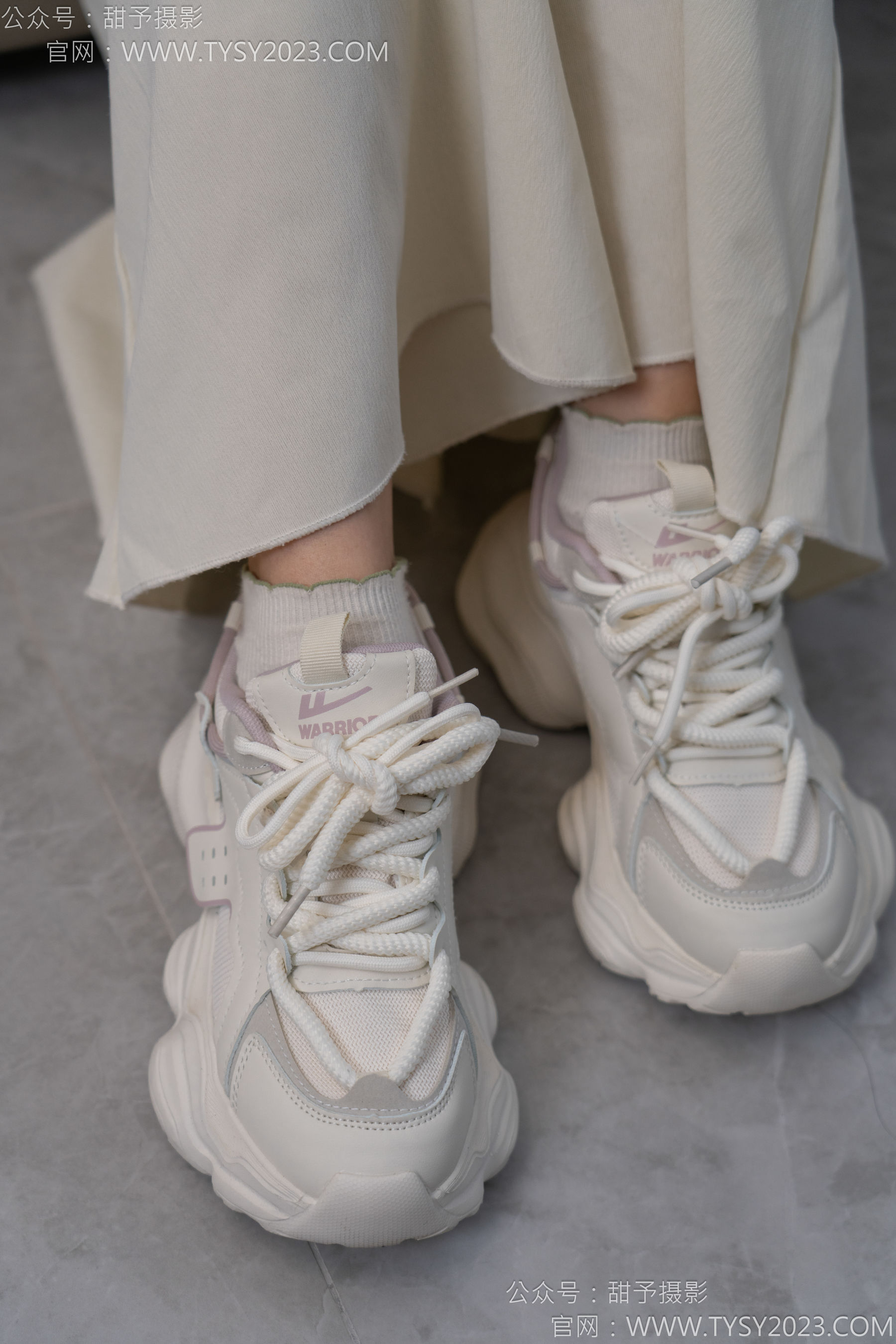 甜予摄影 No.125 丹丹 - 运动鞋、白棉袜、裸足