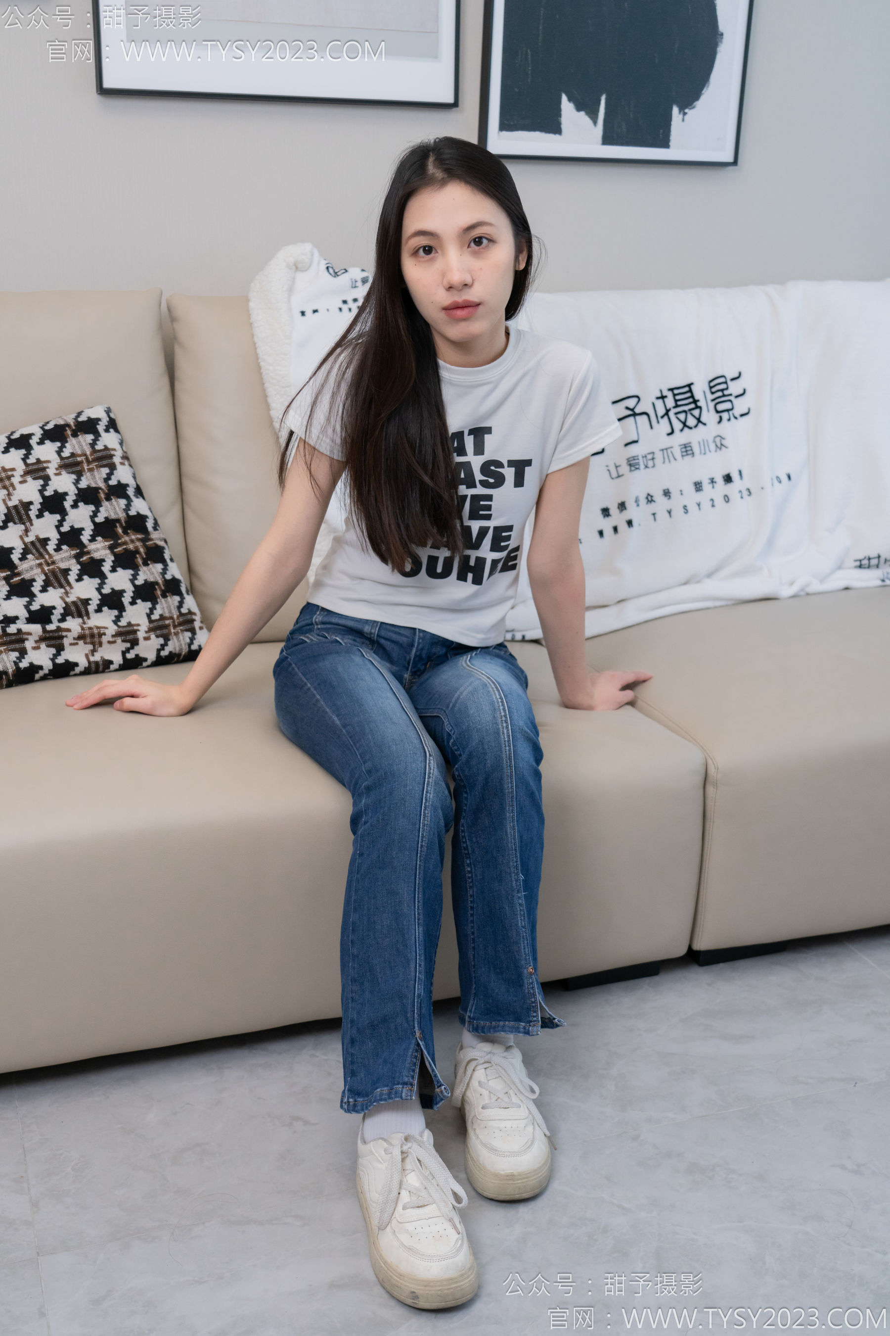 甜予摄影 No.132 诺诺 - 板鞋、白棉袜、裸足