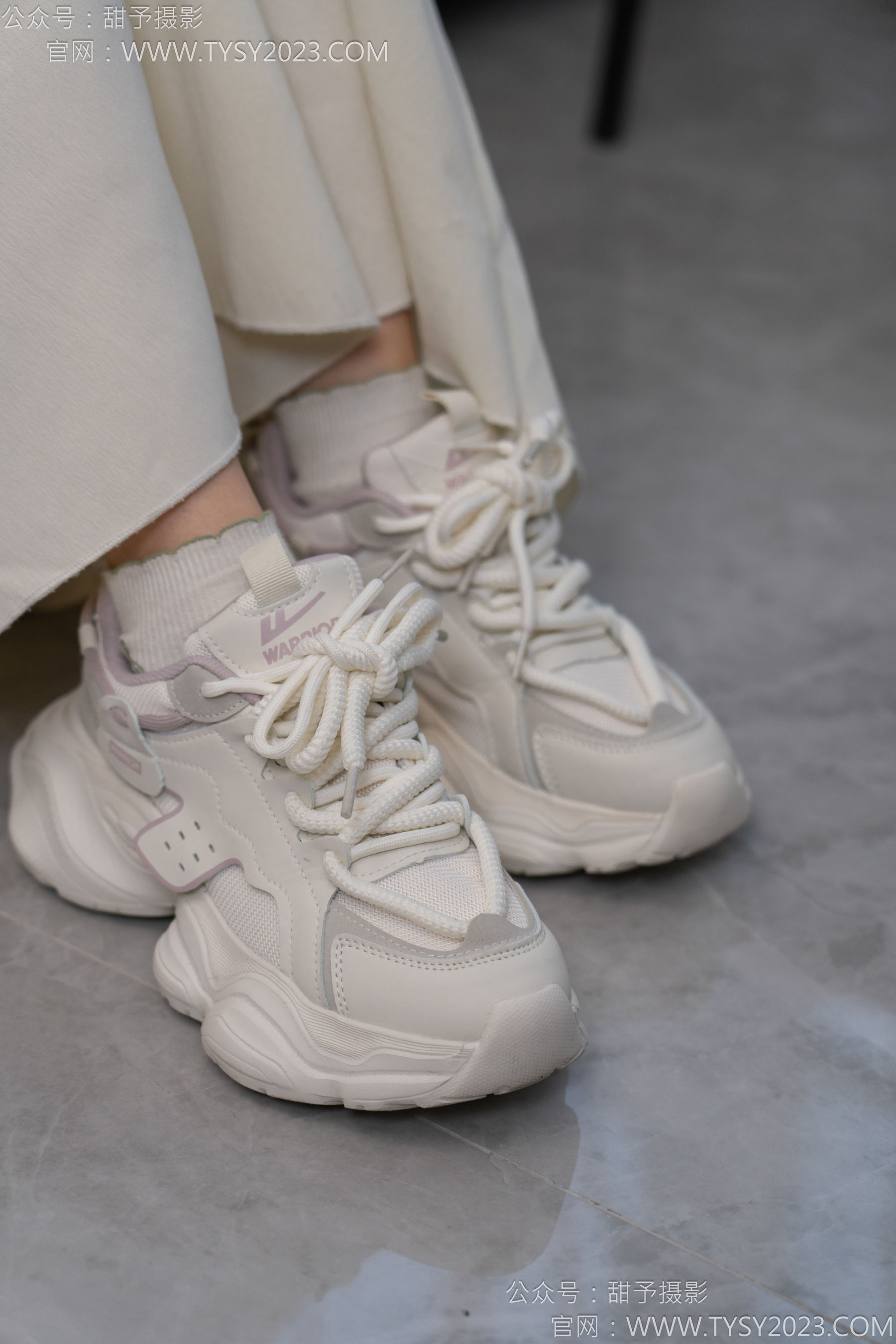 甜予摄影 No.125 丹丹 - 运动鞋、白棉袜、裸足