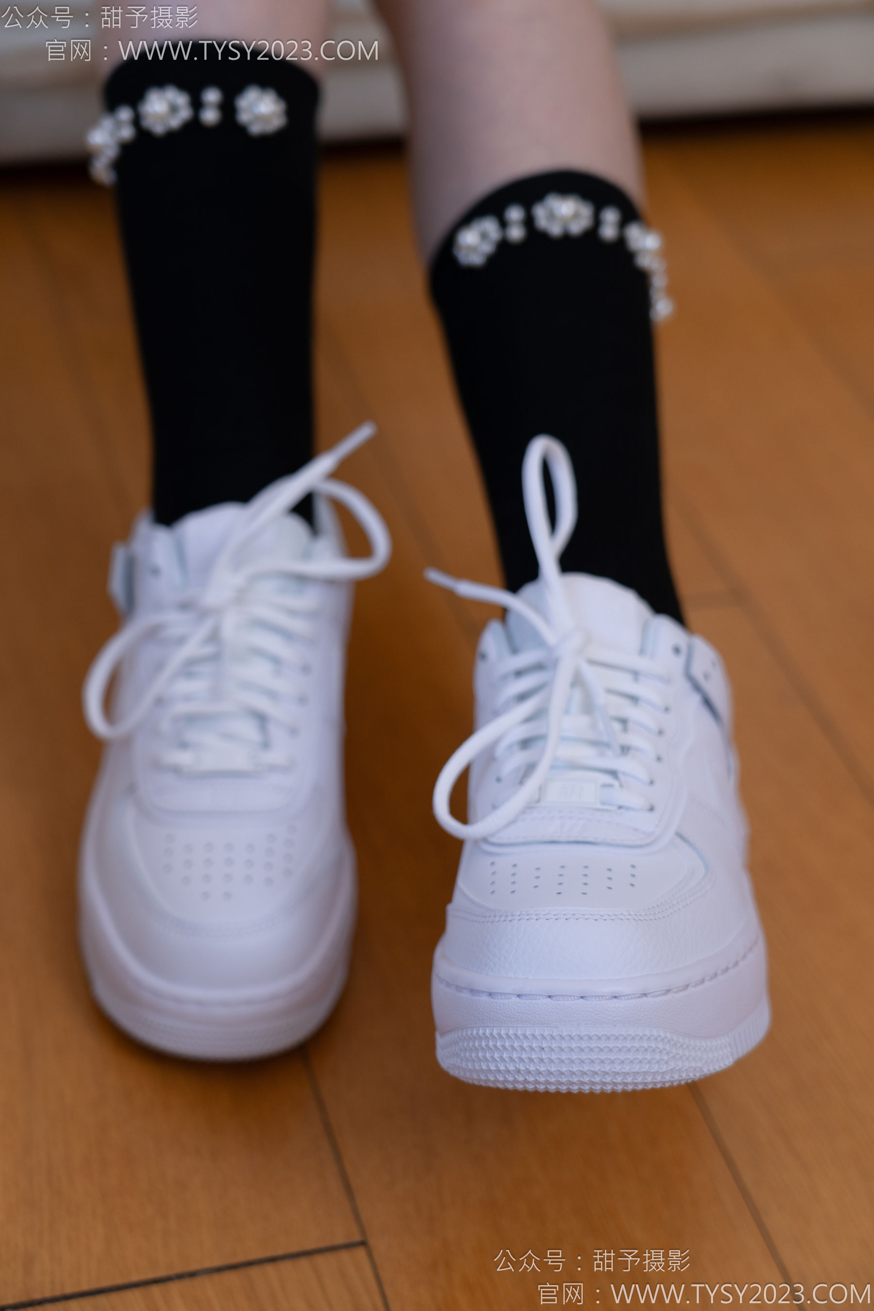 甜予摄影 No.136 璇璇 - 板鞋、黑棉袜