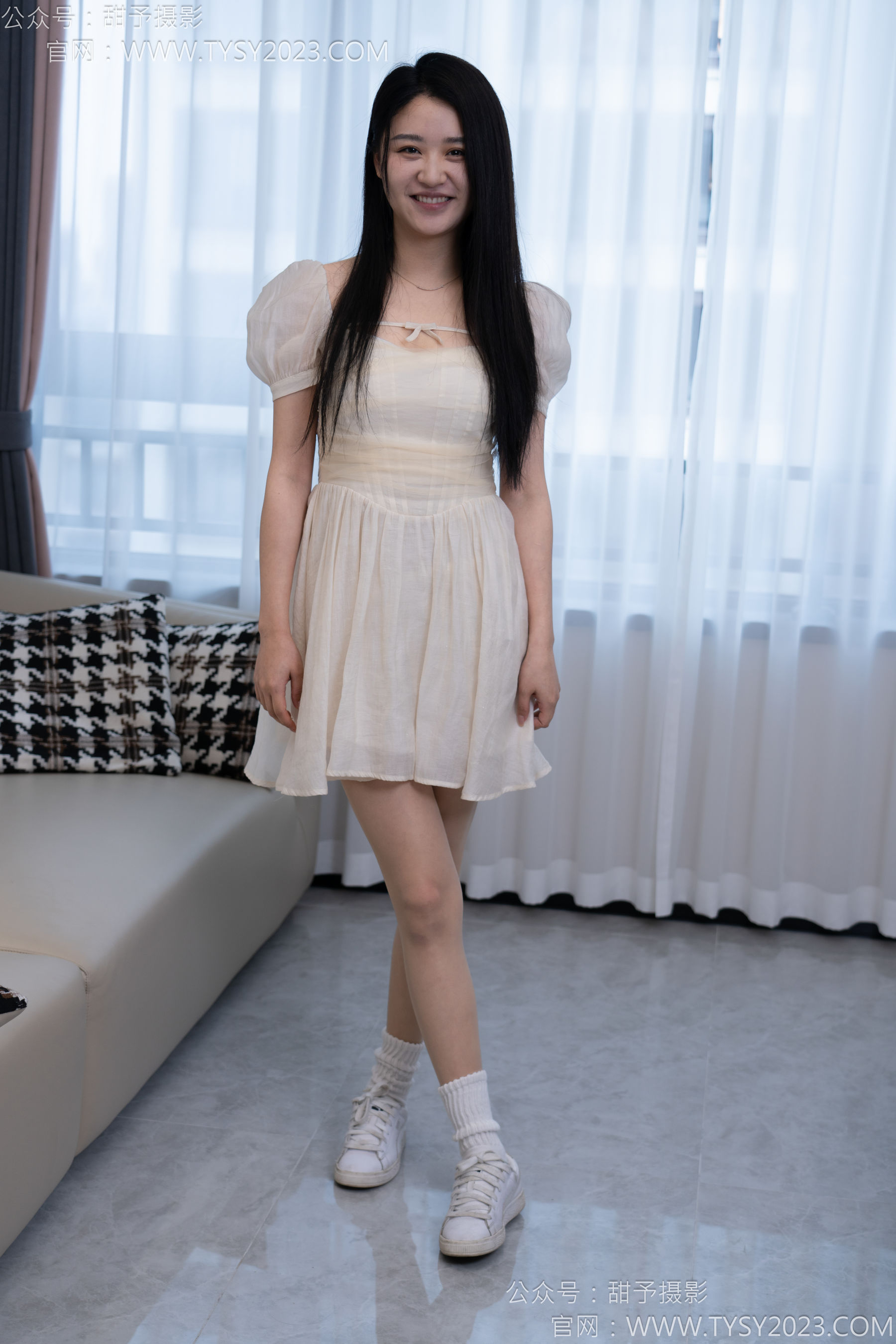 甜予摄影 No.137 澜澜 - 板鞋、白棉袜、薄肉丝