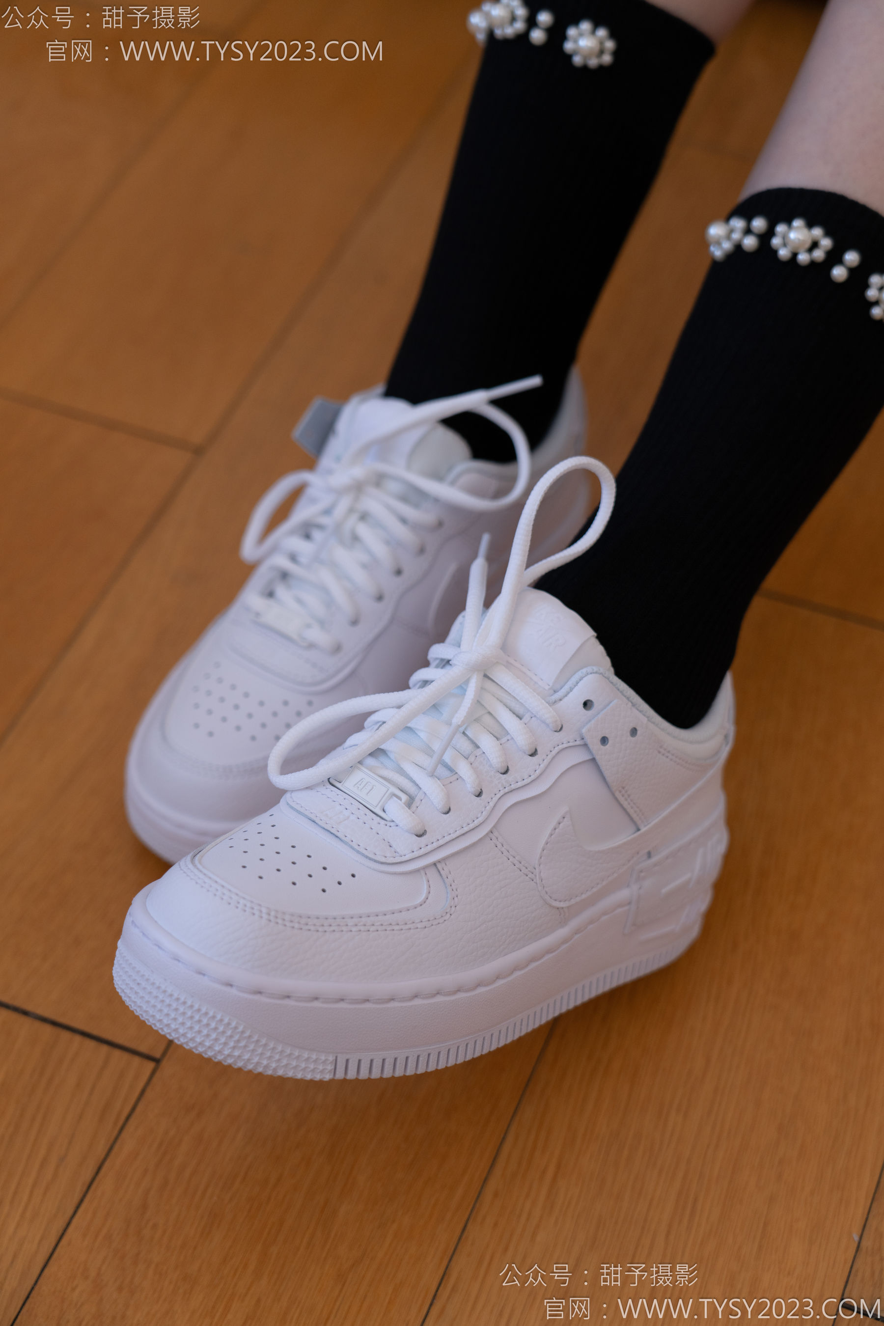 甜予摄影 No.136 璇璇 - 板鞋、黑棉袜