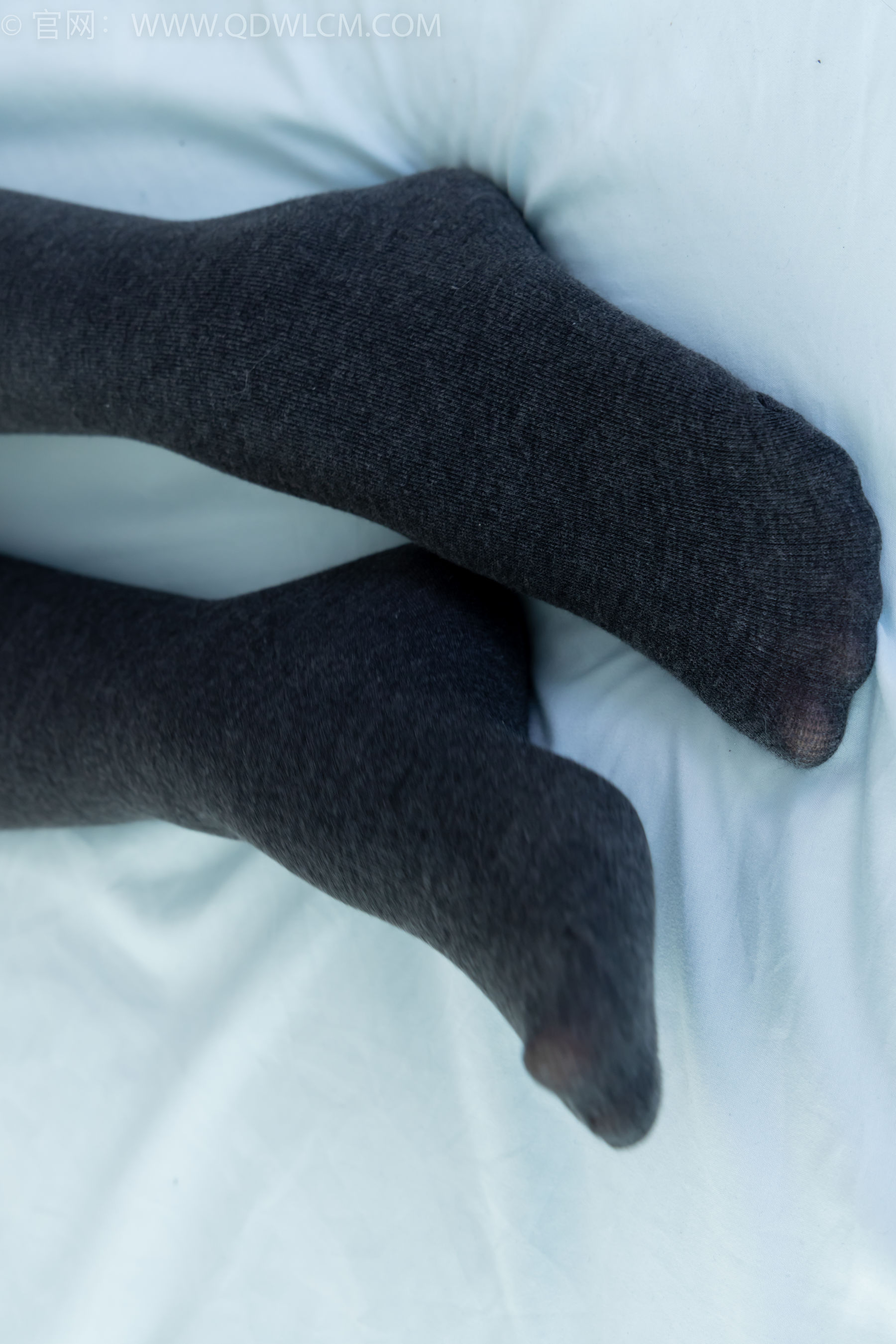 物恋传媒 No.2313 岚岚 - 高跟鞋、厚灰丝