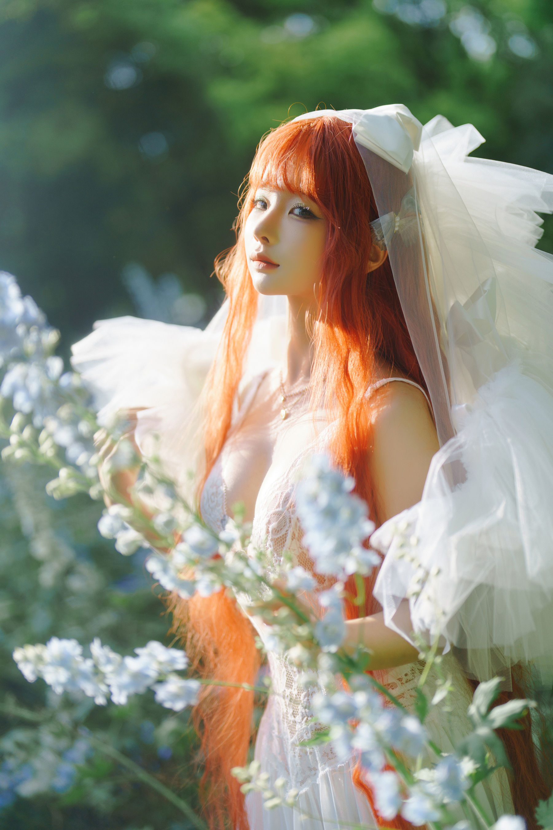 动漫博主 蠢沫沫 - 花丛婚纱