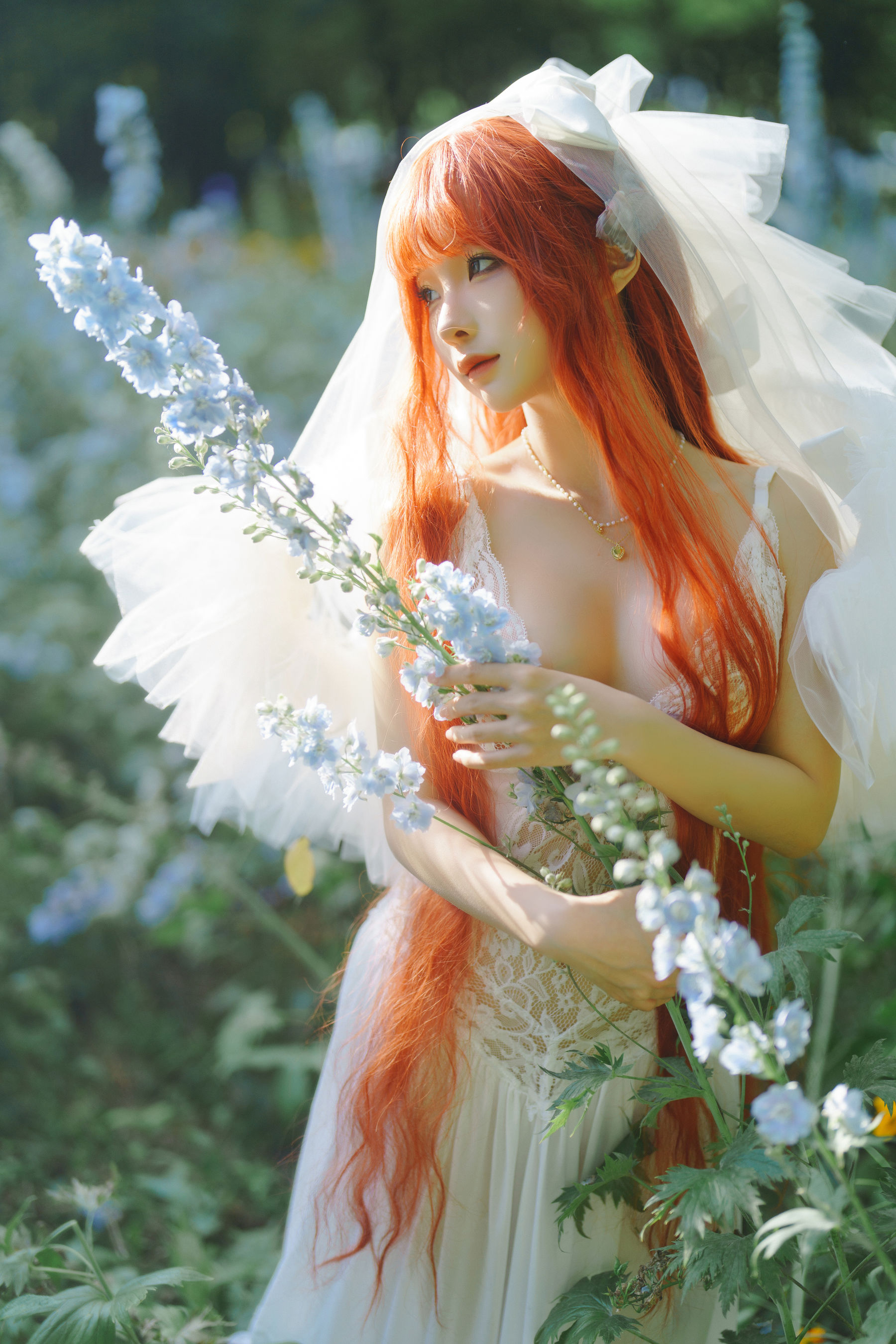 动漫博主 蠢沫沫 - 花丛婚纱