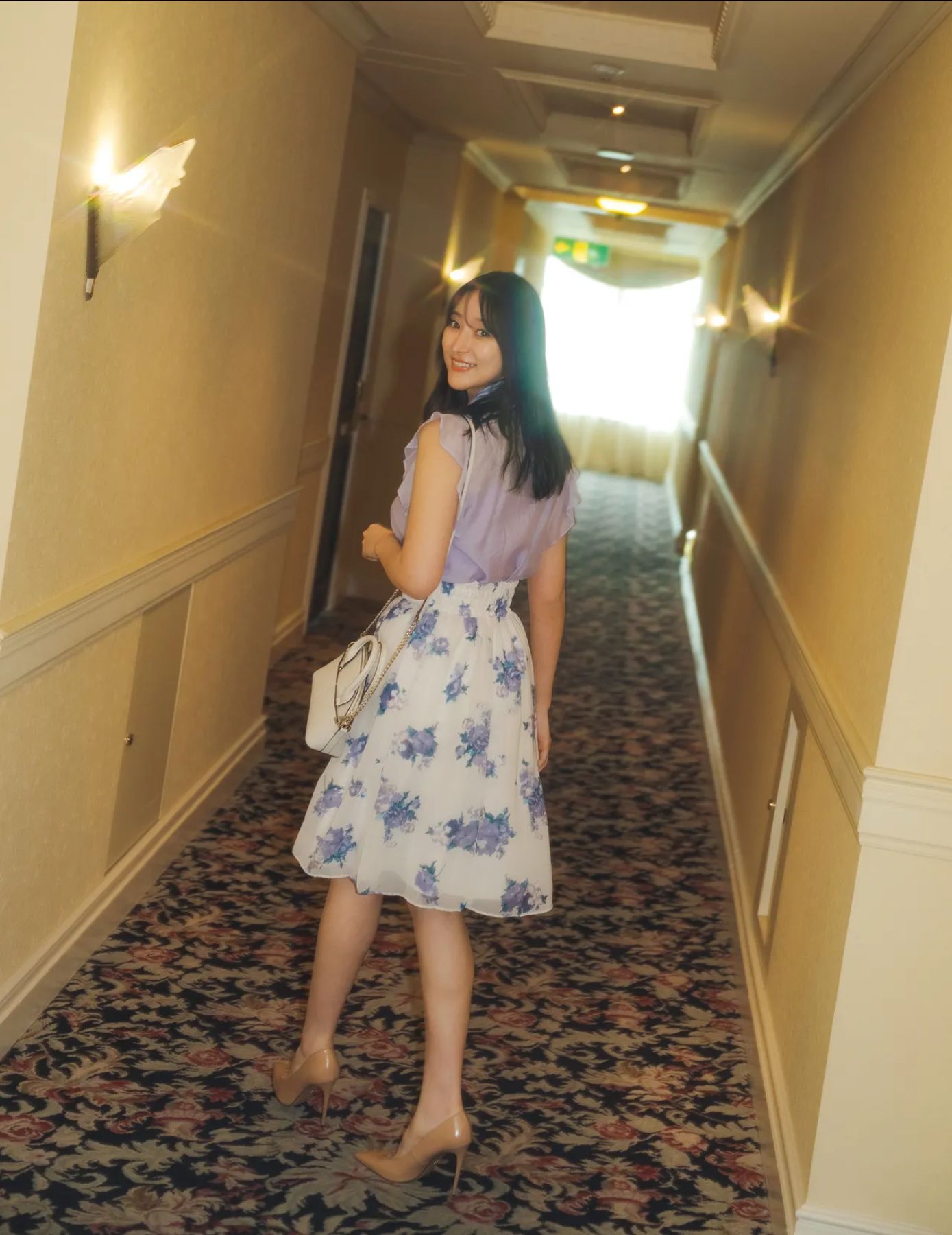 山崎あみ - 綺麗なお姉さんの密かな休日