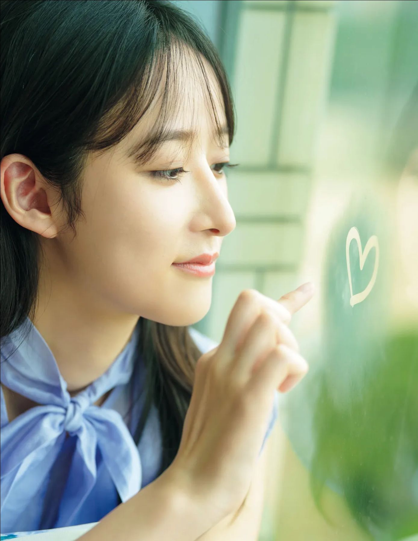 山崎あみ - 綺麗なお姉さんの密かな休日