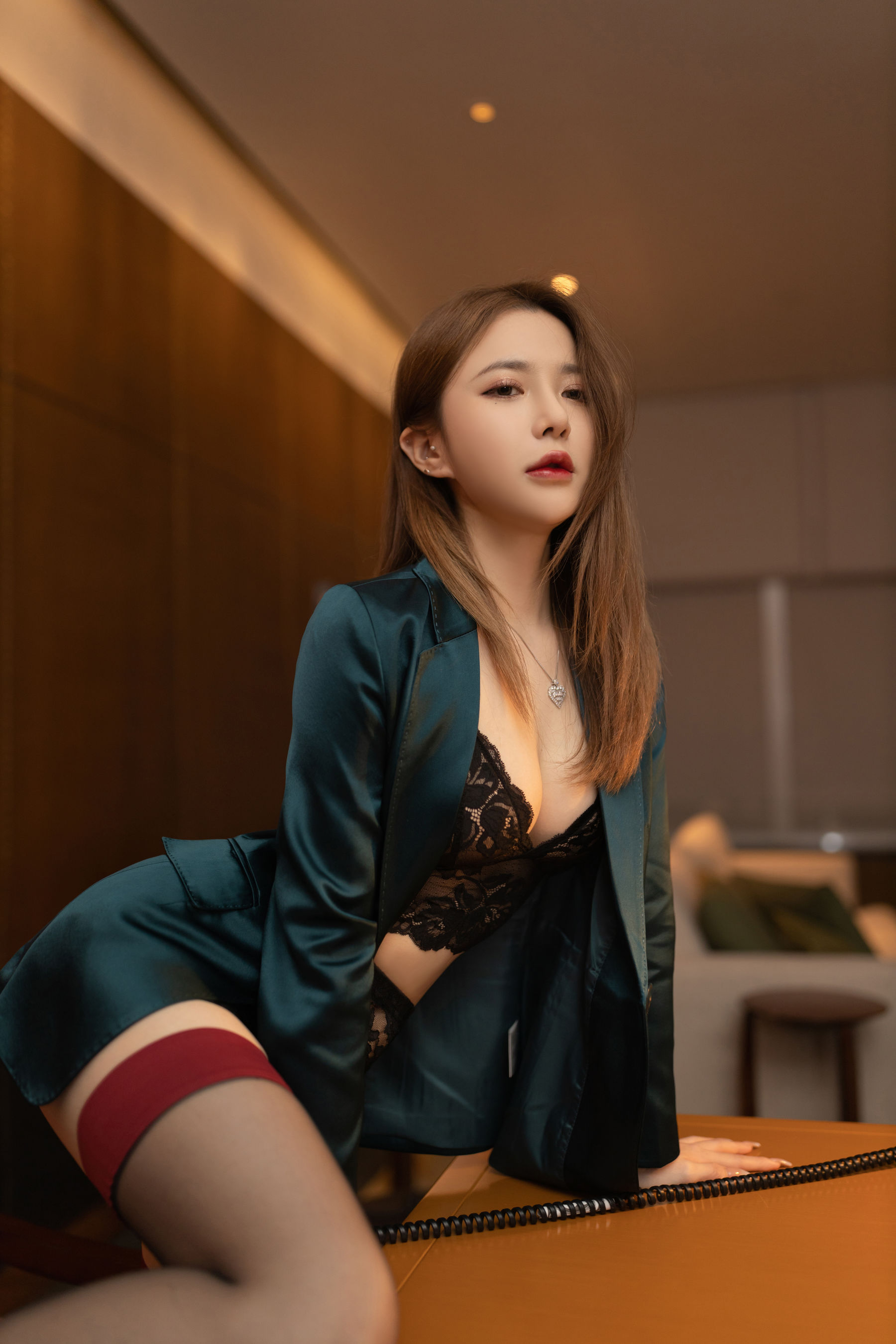 鱼子酱 - 寂寞女老板