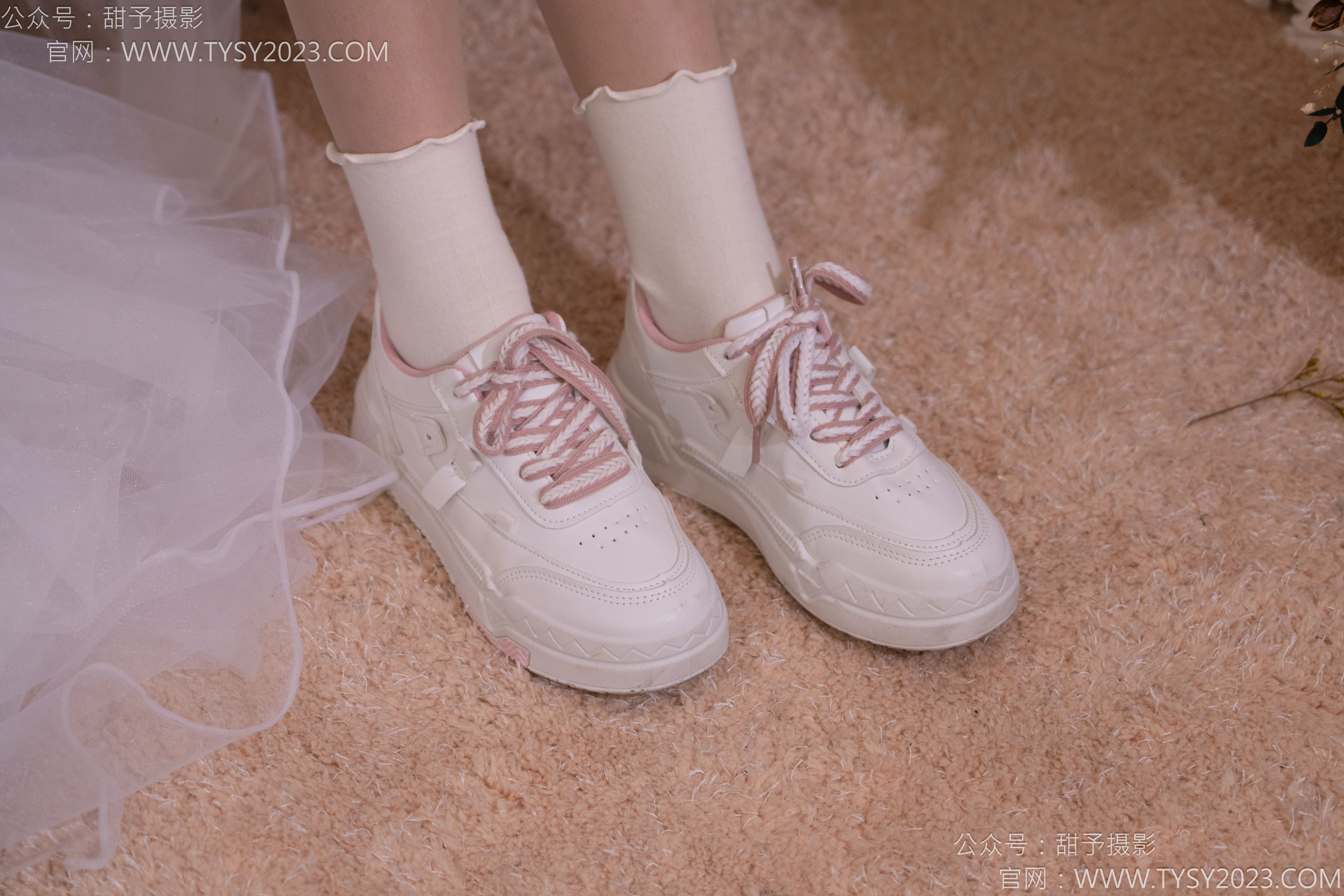 甜予摄影 No.177 璇璇 - 板鞋、白棉袜、薄肉丝