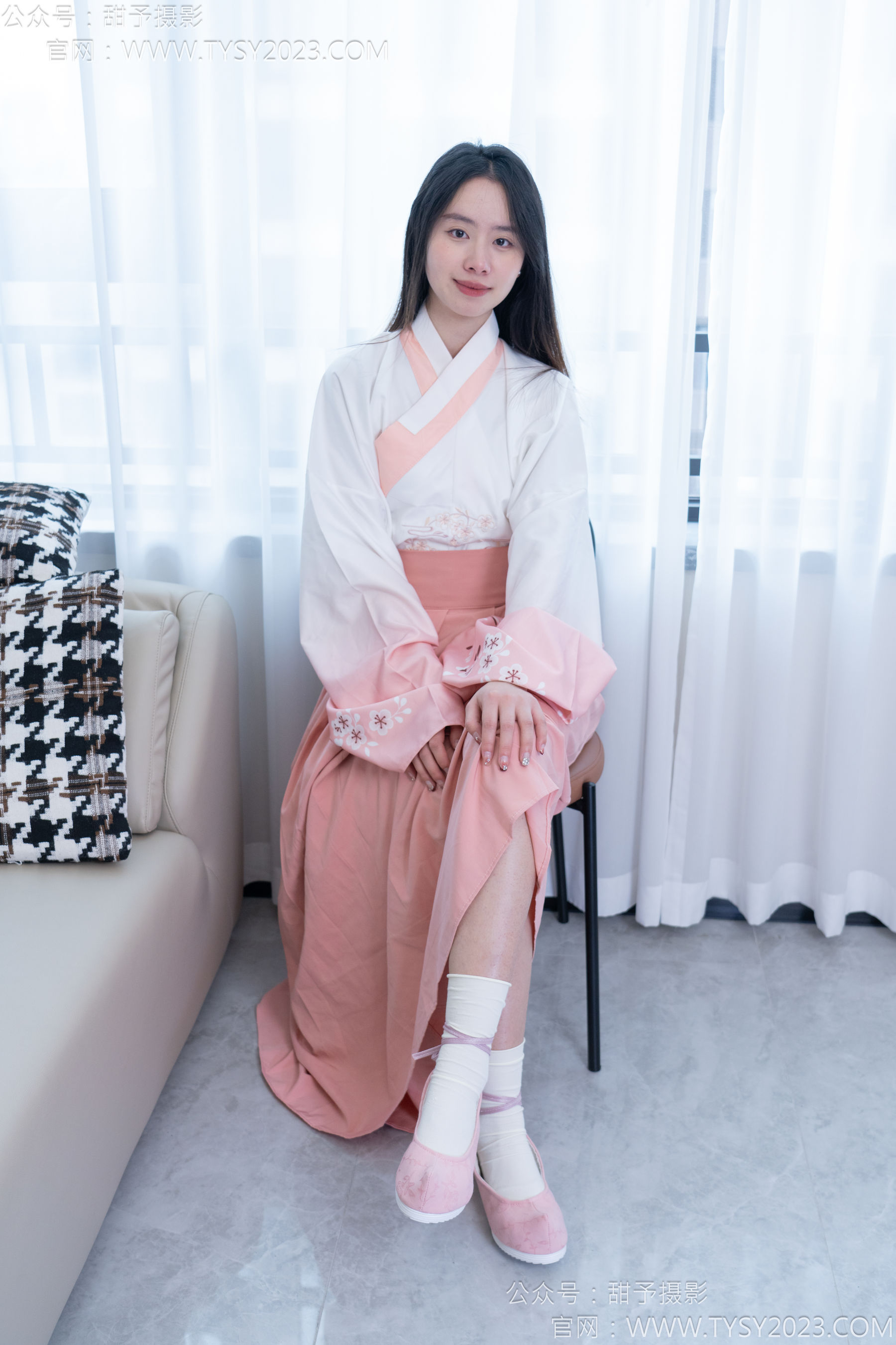 甜予摄影 No.183 知知 - 布鞋、白棉袜、裸足