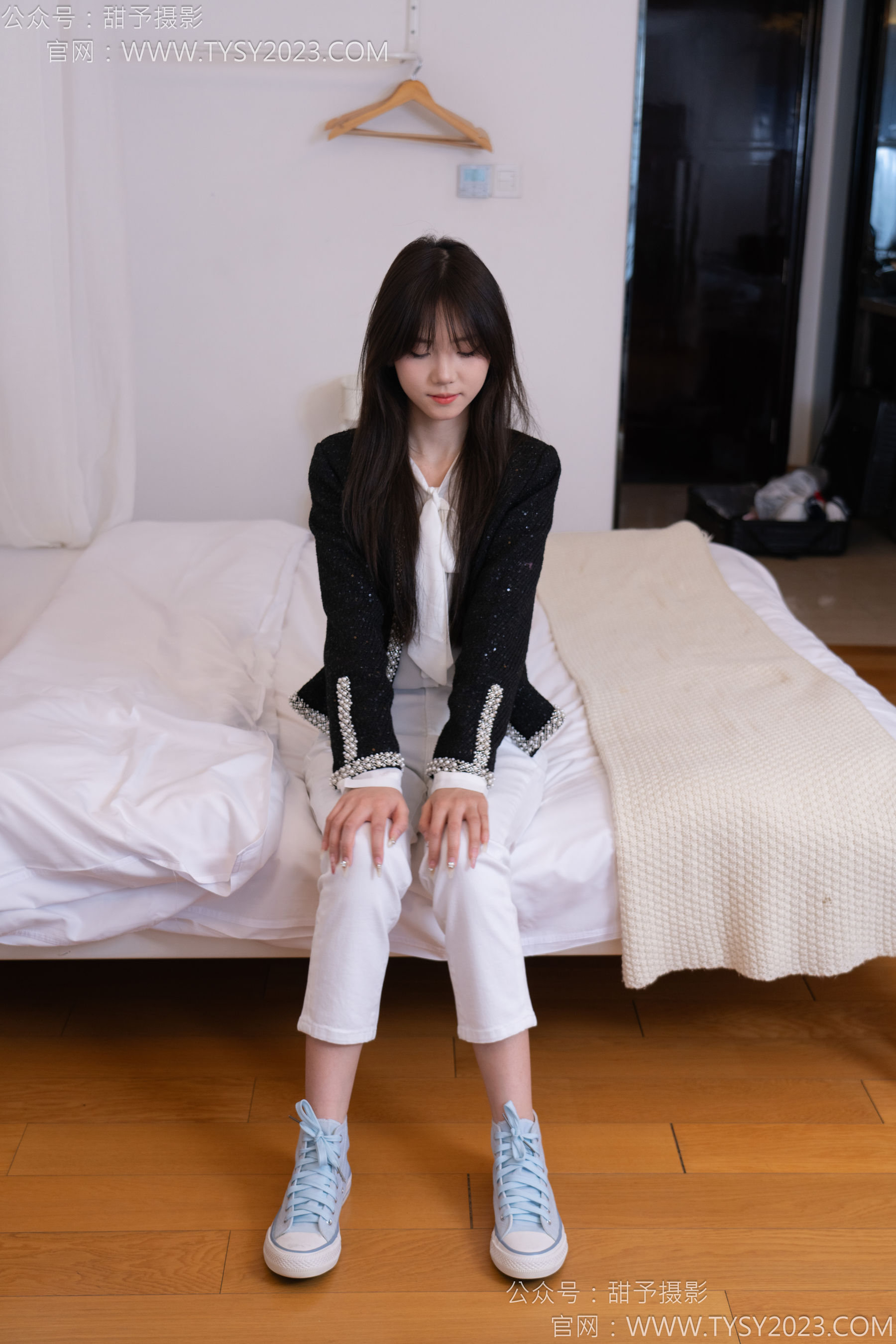 甜予摄影 No.171 璇璇 - 帆布鞋、白棉袜、抖腿剧情