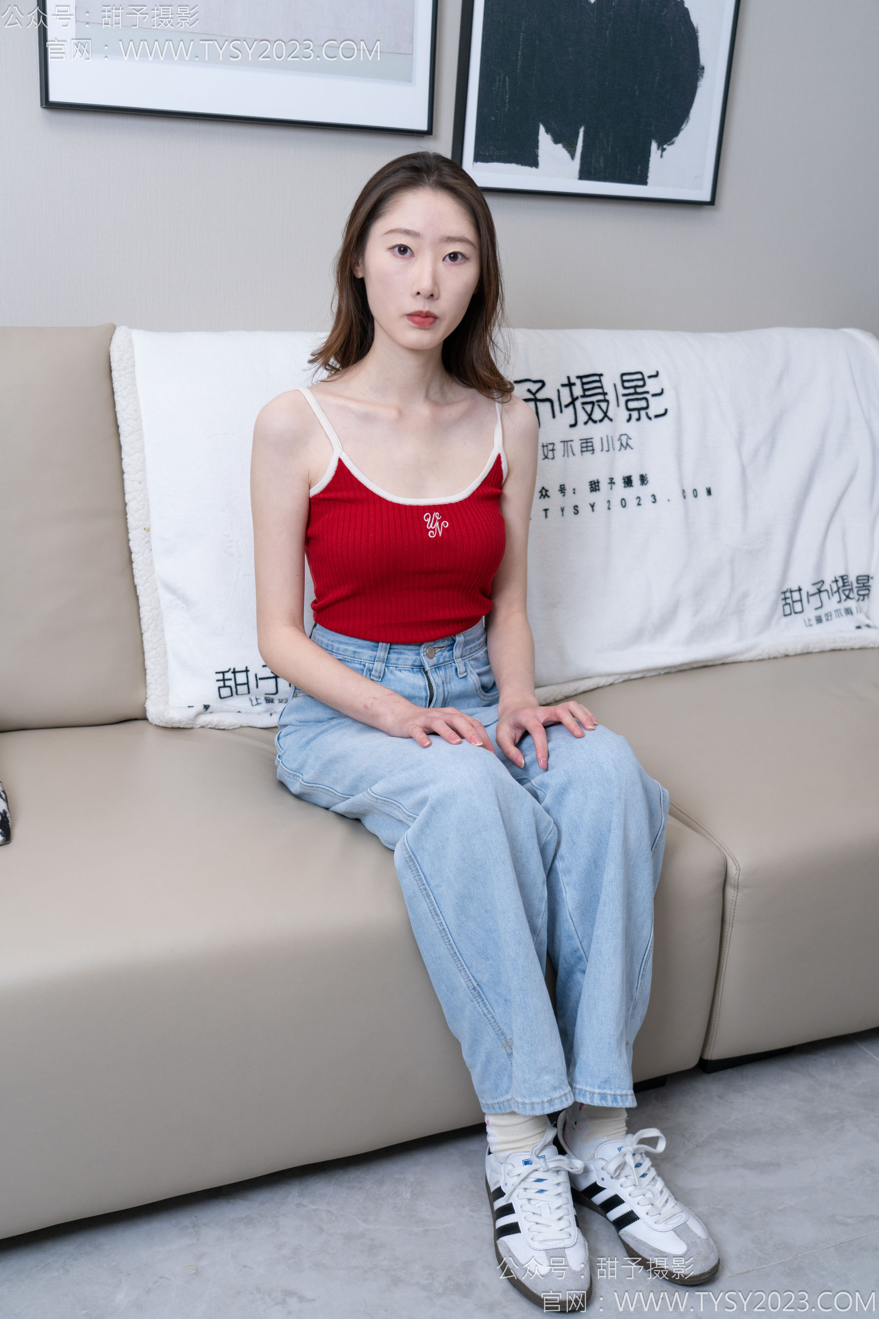 甜予摄影 No.160 番茄 - 板鞋、印花棉袜、裸足