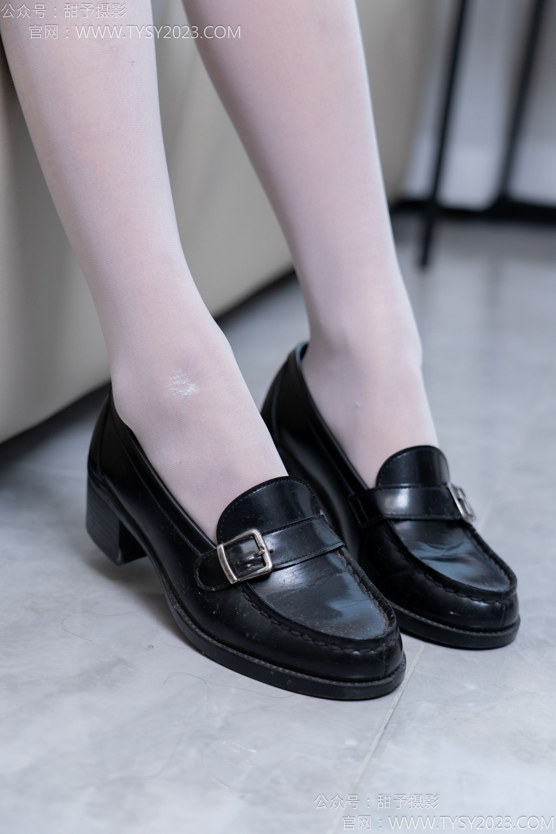 甜予摄影 No.166 酥酥 - 皮鞋、半白丝、裸足