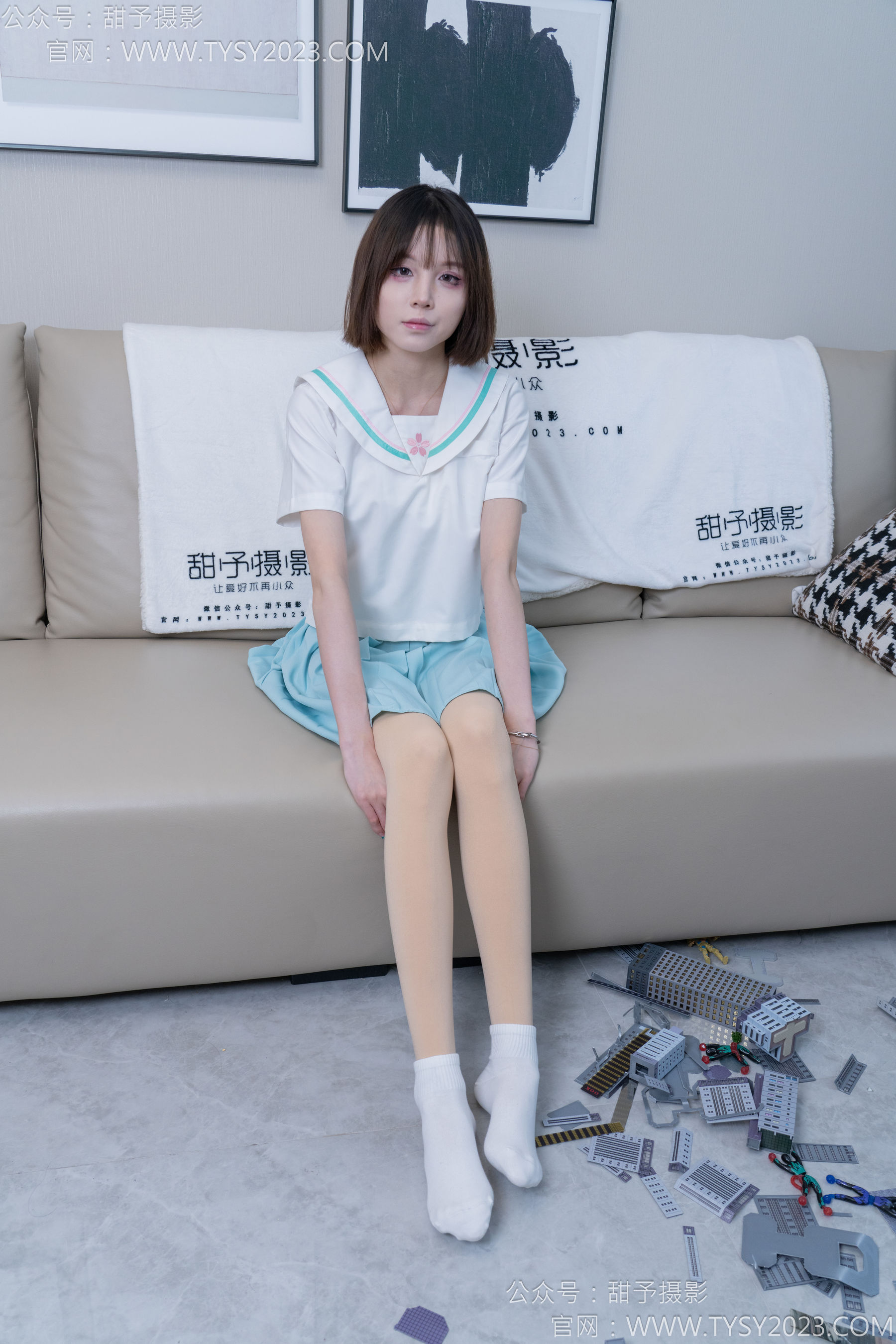 甜予摄影 No.182 珞珞 - 板鞋、白棉袜、厚肉丝、小人国剧情