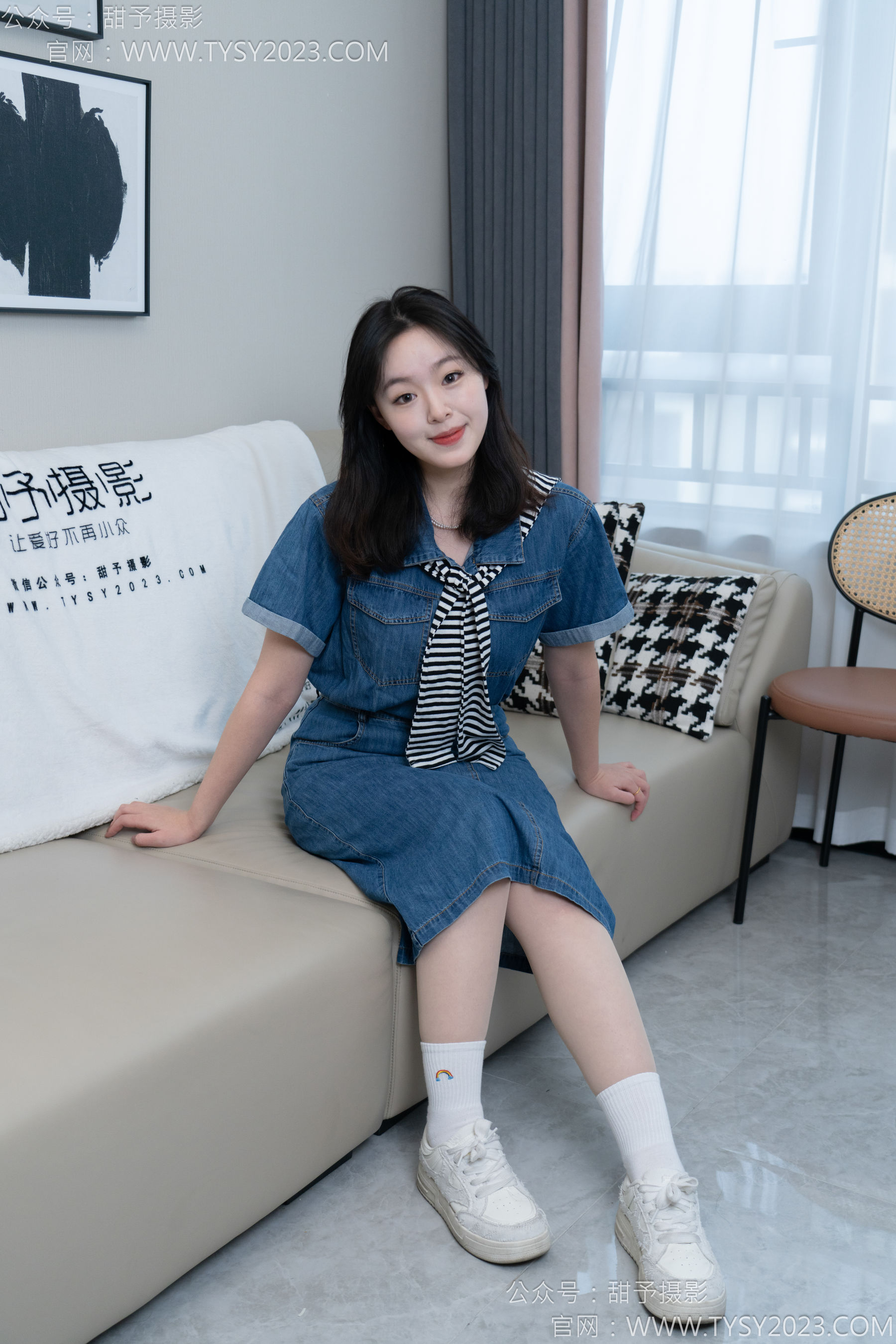 甜予摄影 No.151 小葵 - 板鞋、白棉袜、薄肉丝