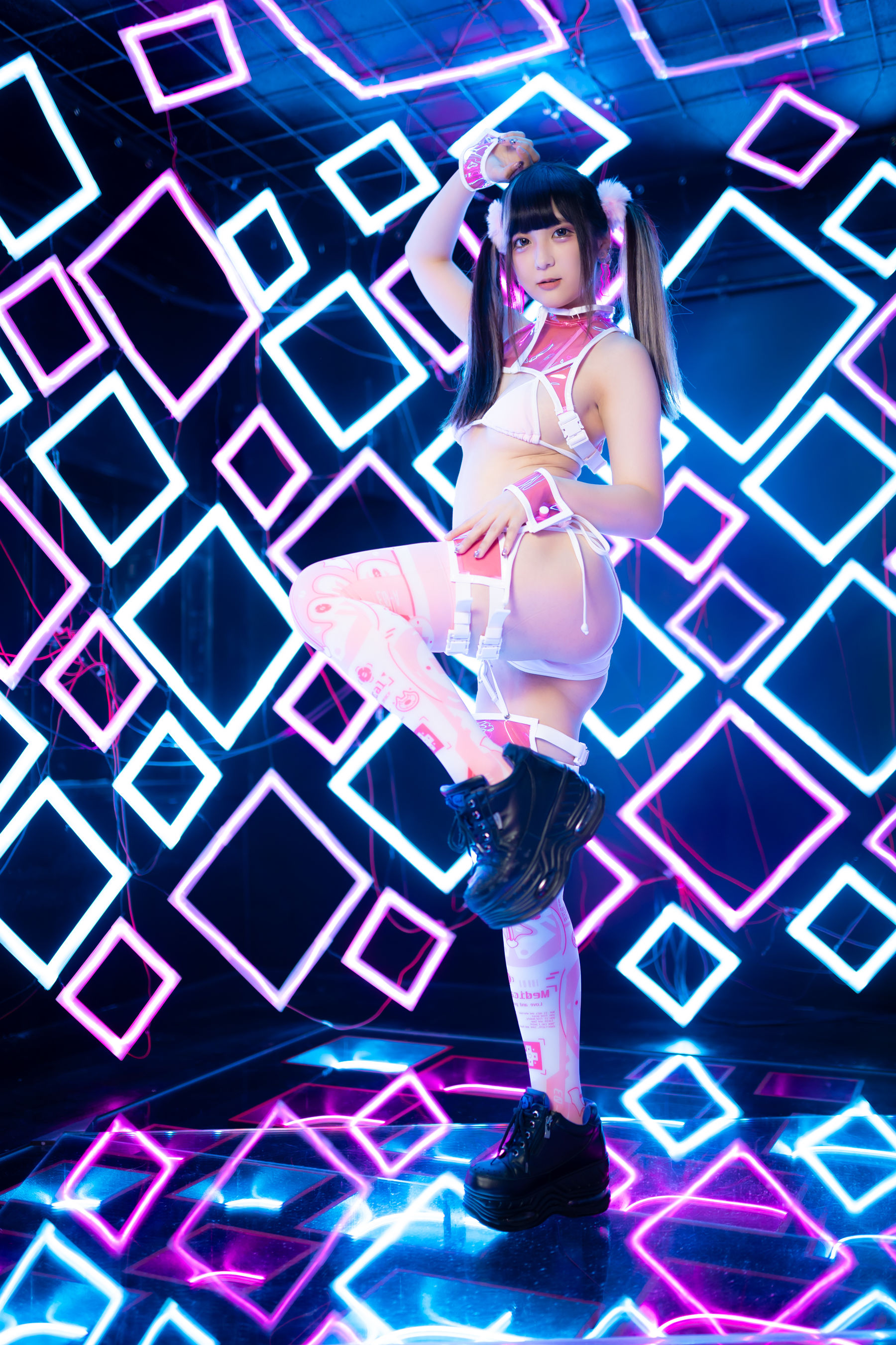 Ai Takanashi 高梨あい - It's Kubernetes 02