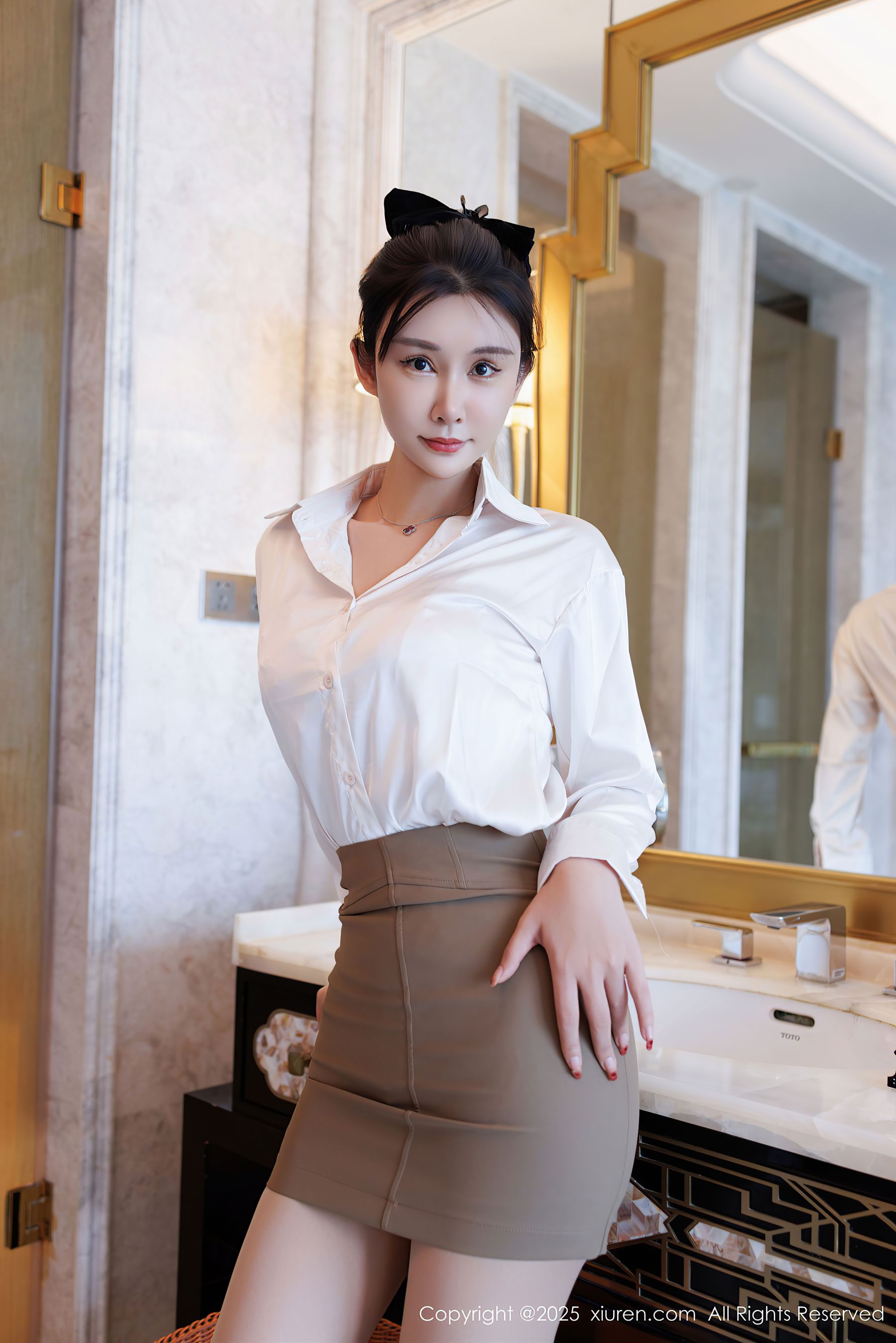 [秀人XiuRen] 2025.07.14 No.10543 艺艺yiyi