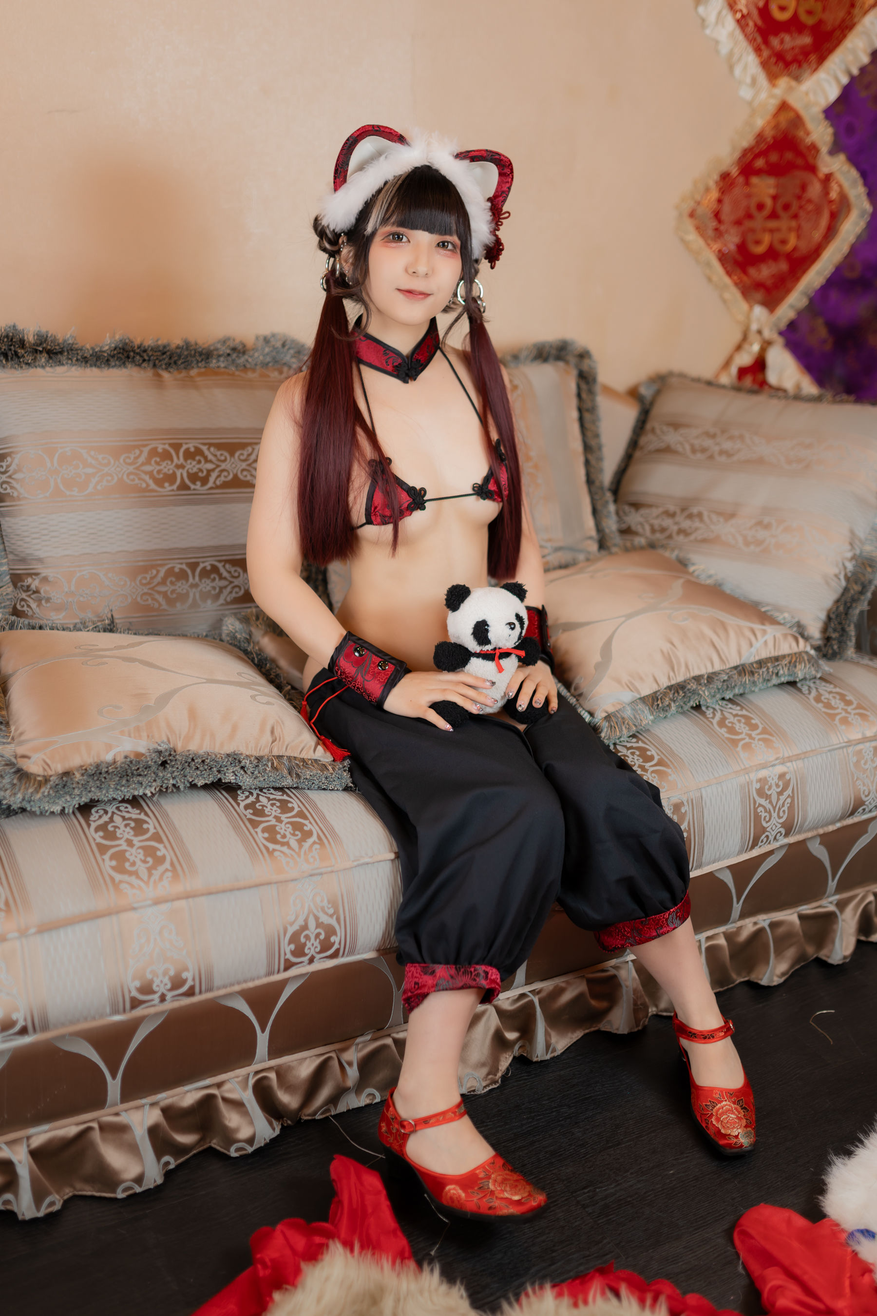 Ai Takanashi 高梨あい - Nothing Colored 02