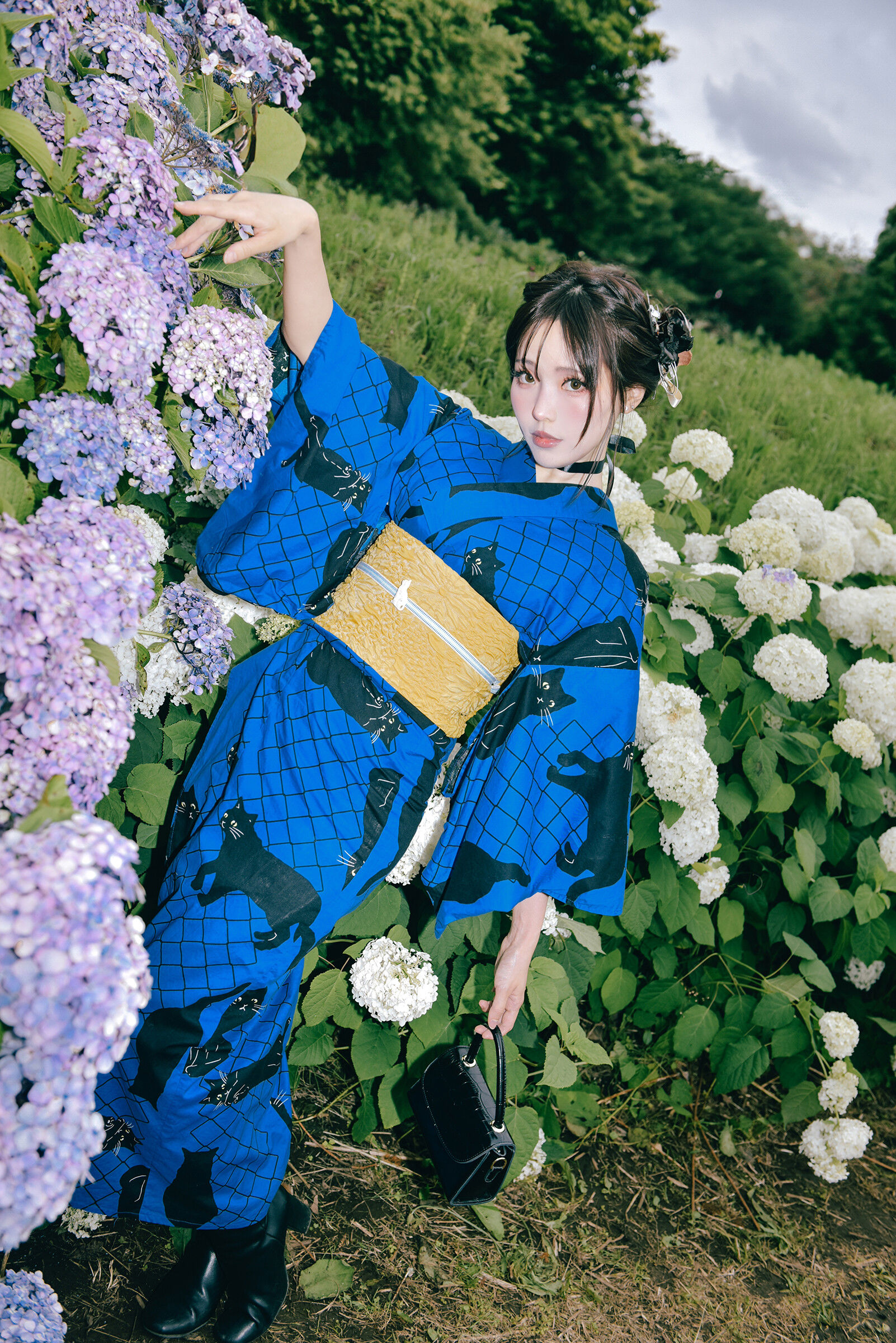 Ely_eee(ElyEE子) - Rainy Season Black Cat