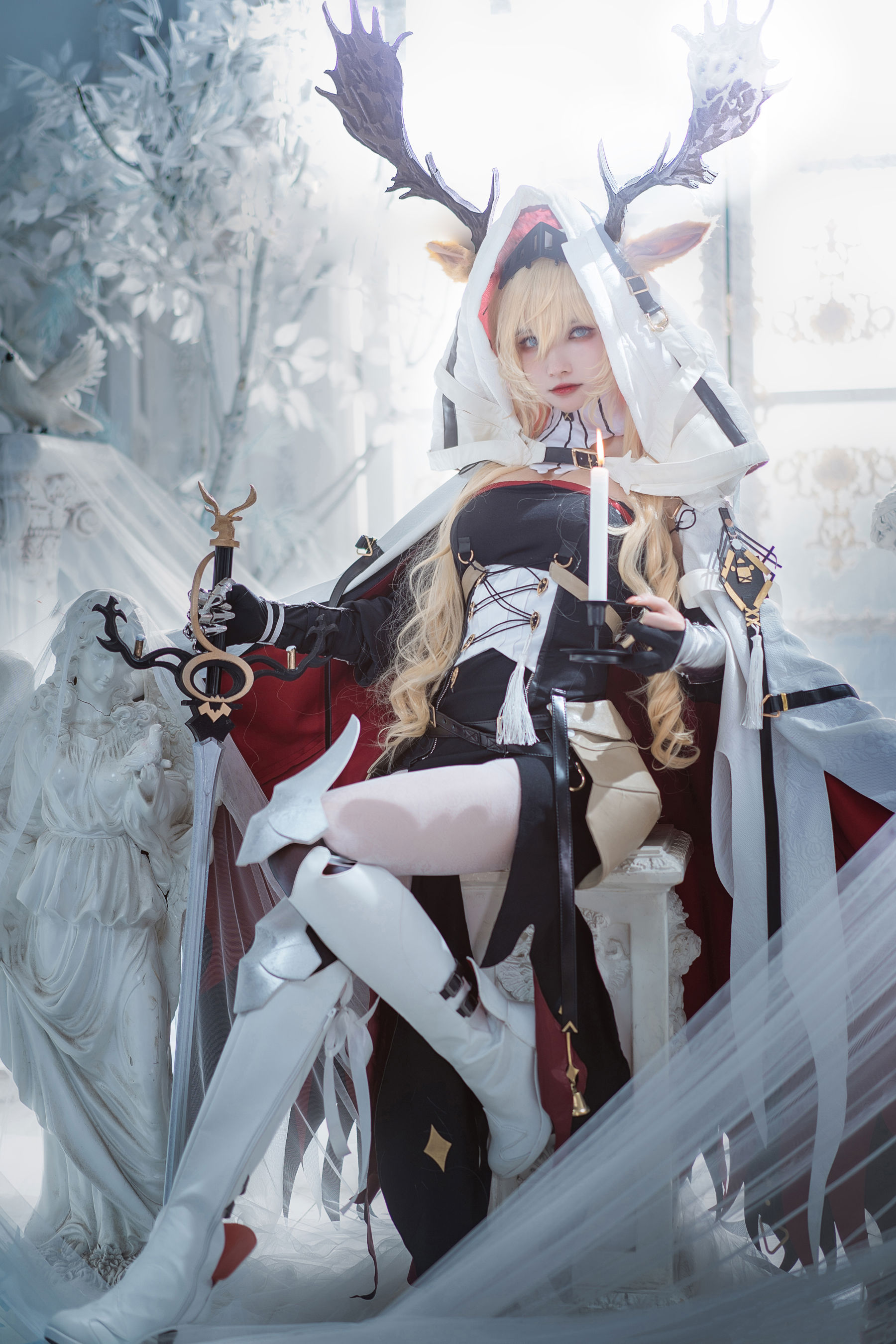 Cosplay美女 一千只猫薄禾 - 烛骑士 薇薇安娜