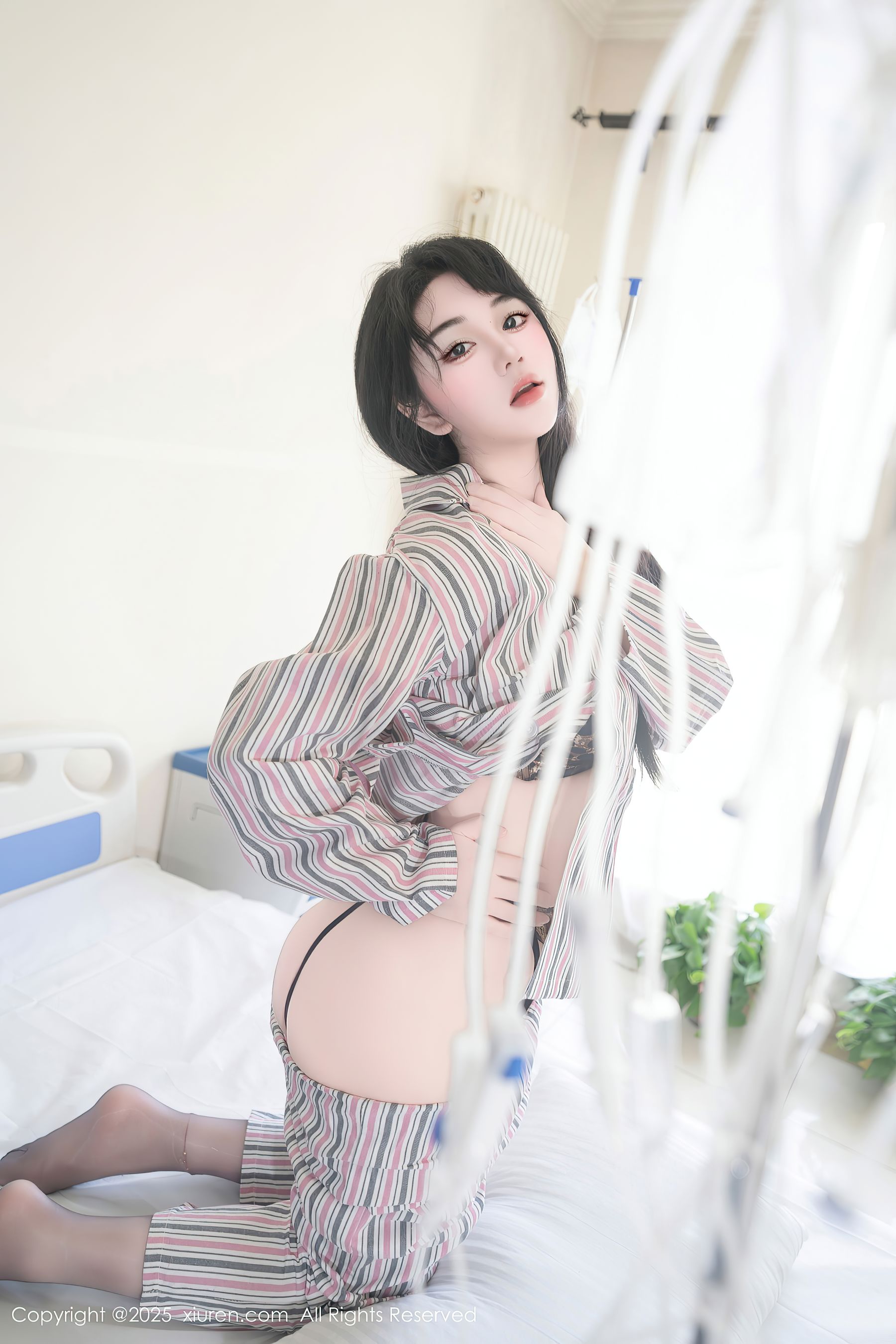 [秀人XiuRen] 2025.08.14 No.10648 汐汐爱吃草莓