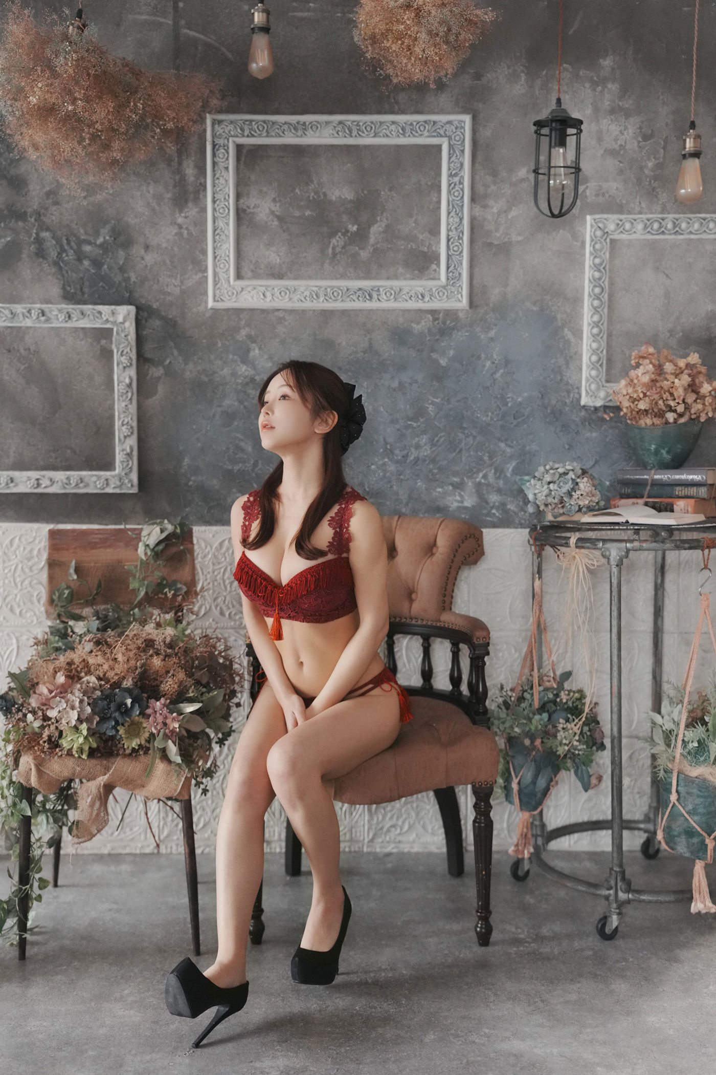 いくみ – (193iKkyu3) [Fantia] [2025.03.07] Elegant Lingerie