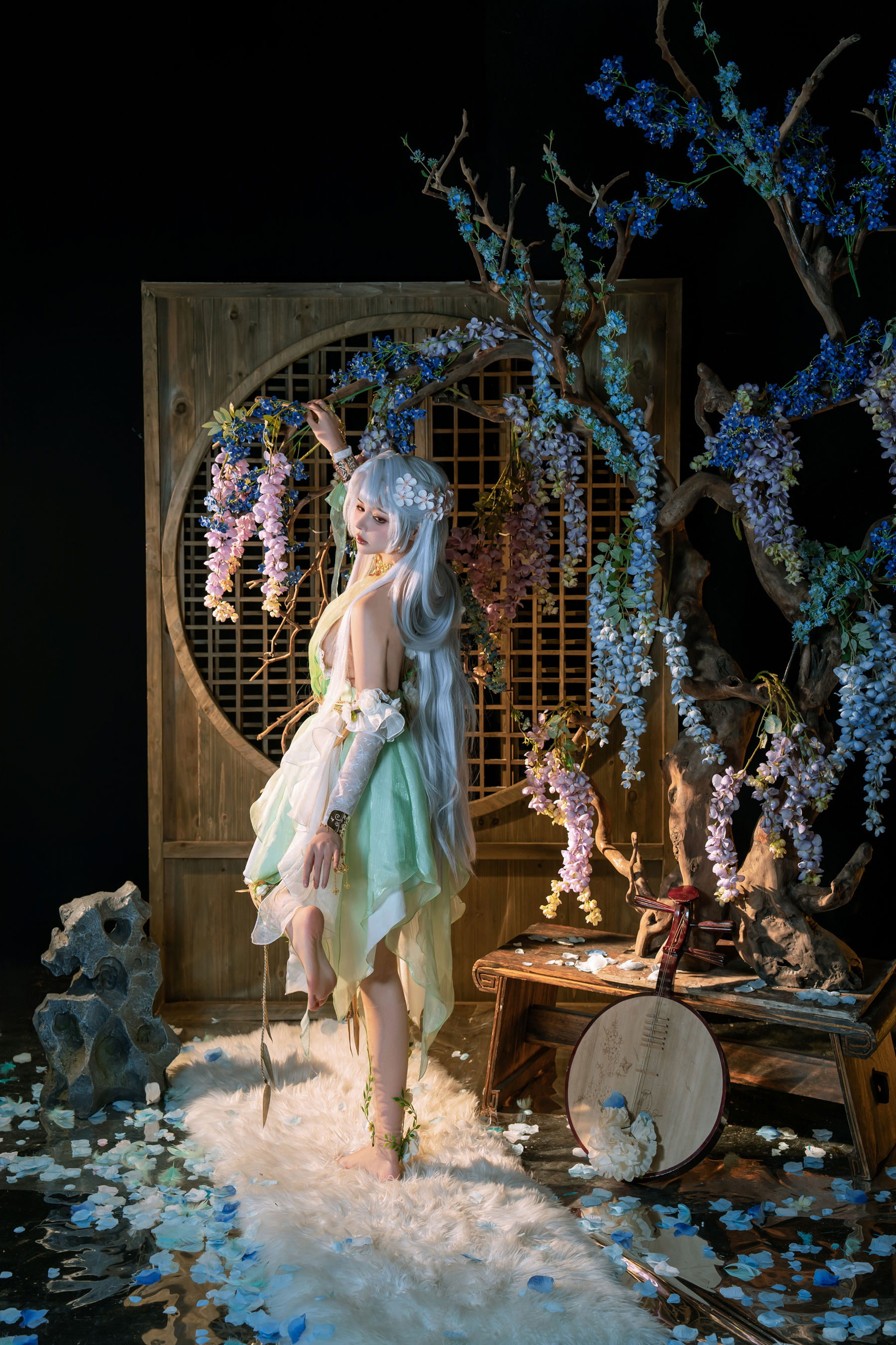 七月喵子 - 殷紫萍