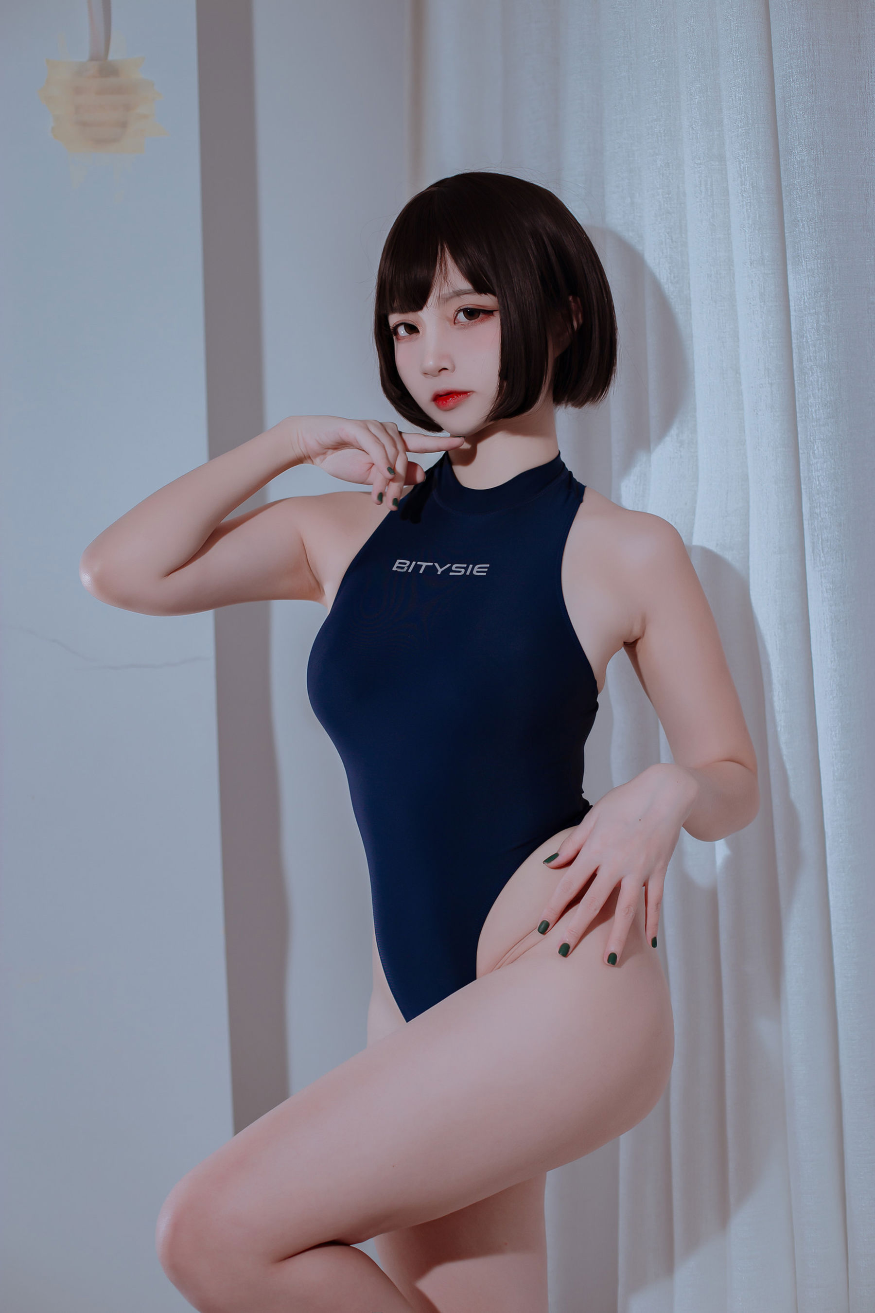 人气Coser 二佐Nisa - 私房竞泳