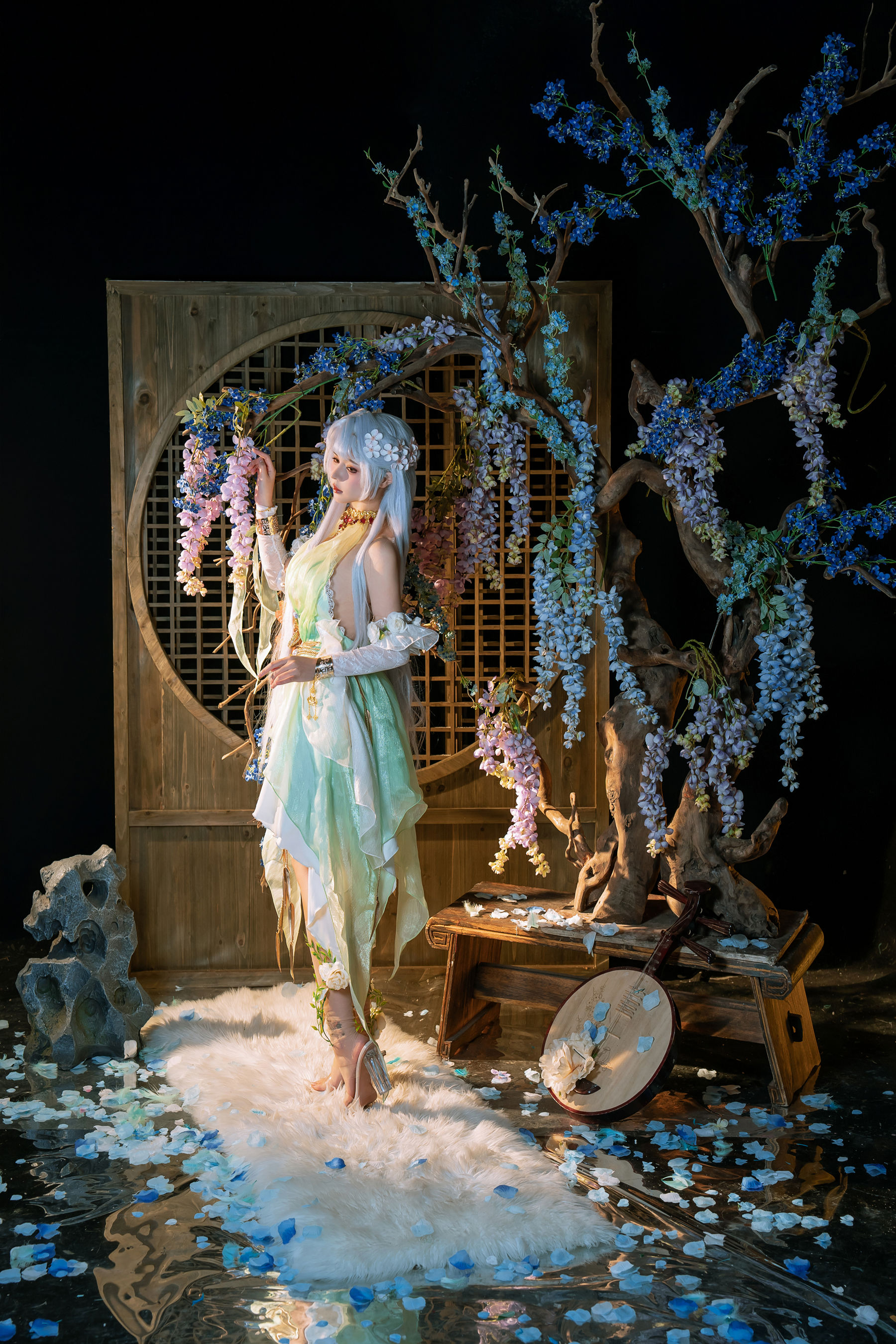 七月喵子 - 殷紫萍