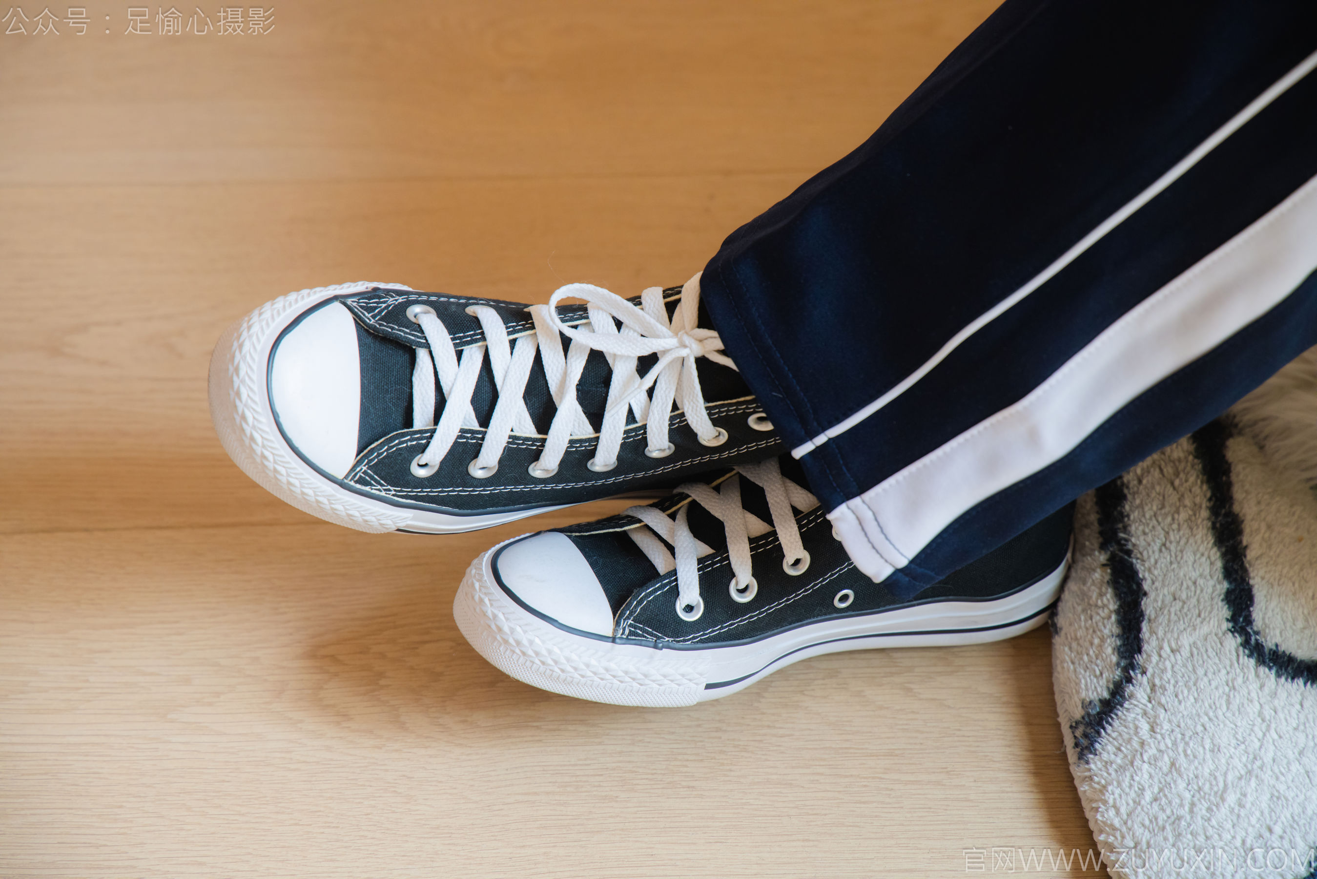 足愉心 No.031 奶芙 （搭配：校服、帆布鞋、白色棉袜、裸足）