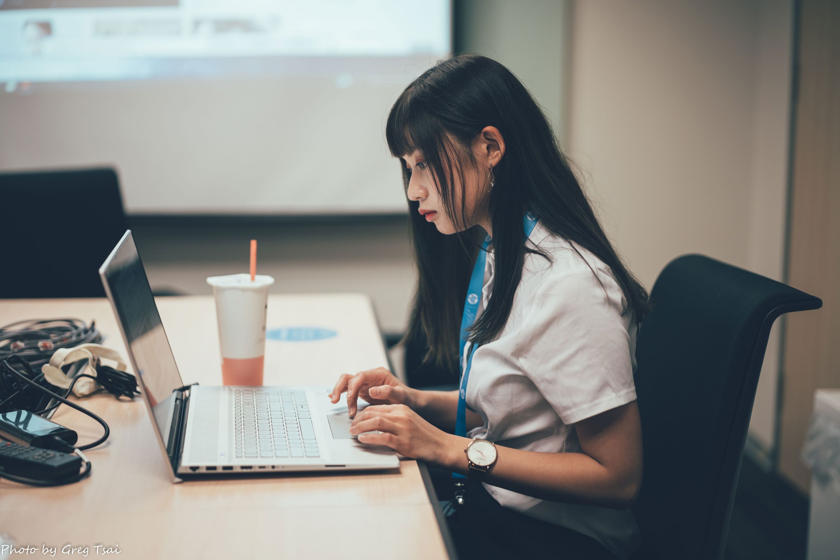 若颖 - Office lady