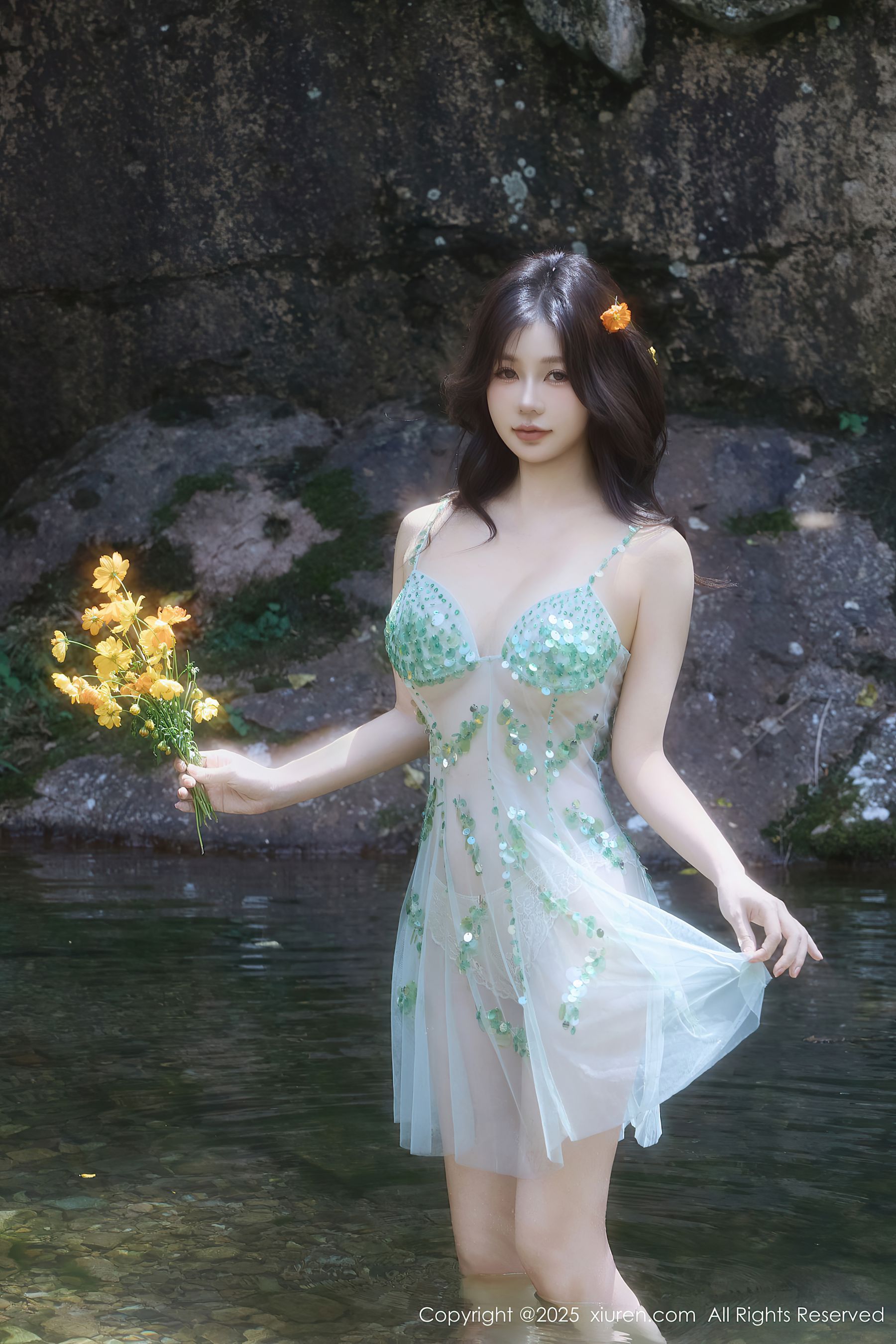 [秀人XiuRen] 2025.09.11 No.10756 尹甜甜sunny